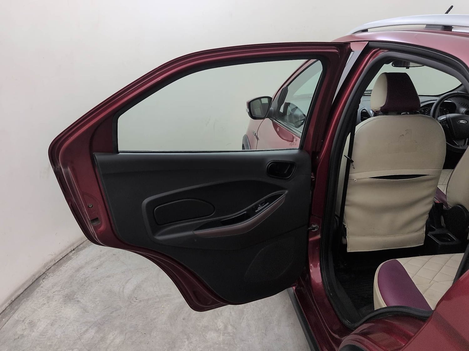 Used 2020 Ford Freestyle Titanium 1.2 Ti-VCT Petrol Manual interior LEFT REAR DOOR OPEN VIEW