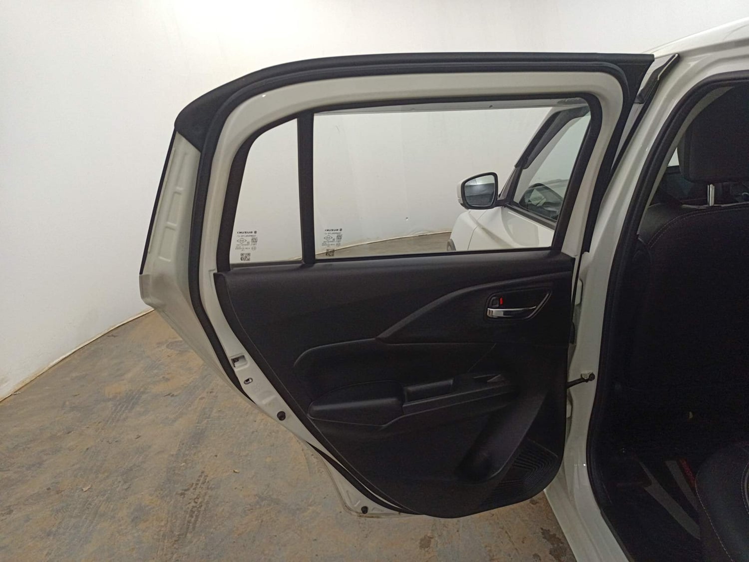 Used 2025 Maruti Suzuki Swift VXi (O) AMT Petrol Automatic interior LEFT REAR DOOR OPEN VIEW