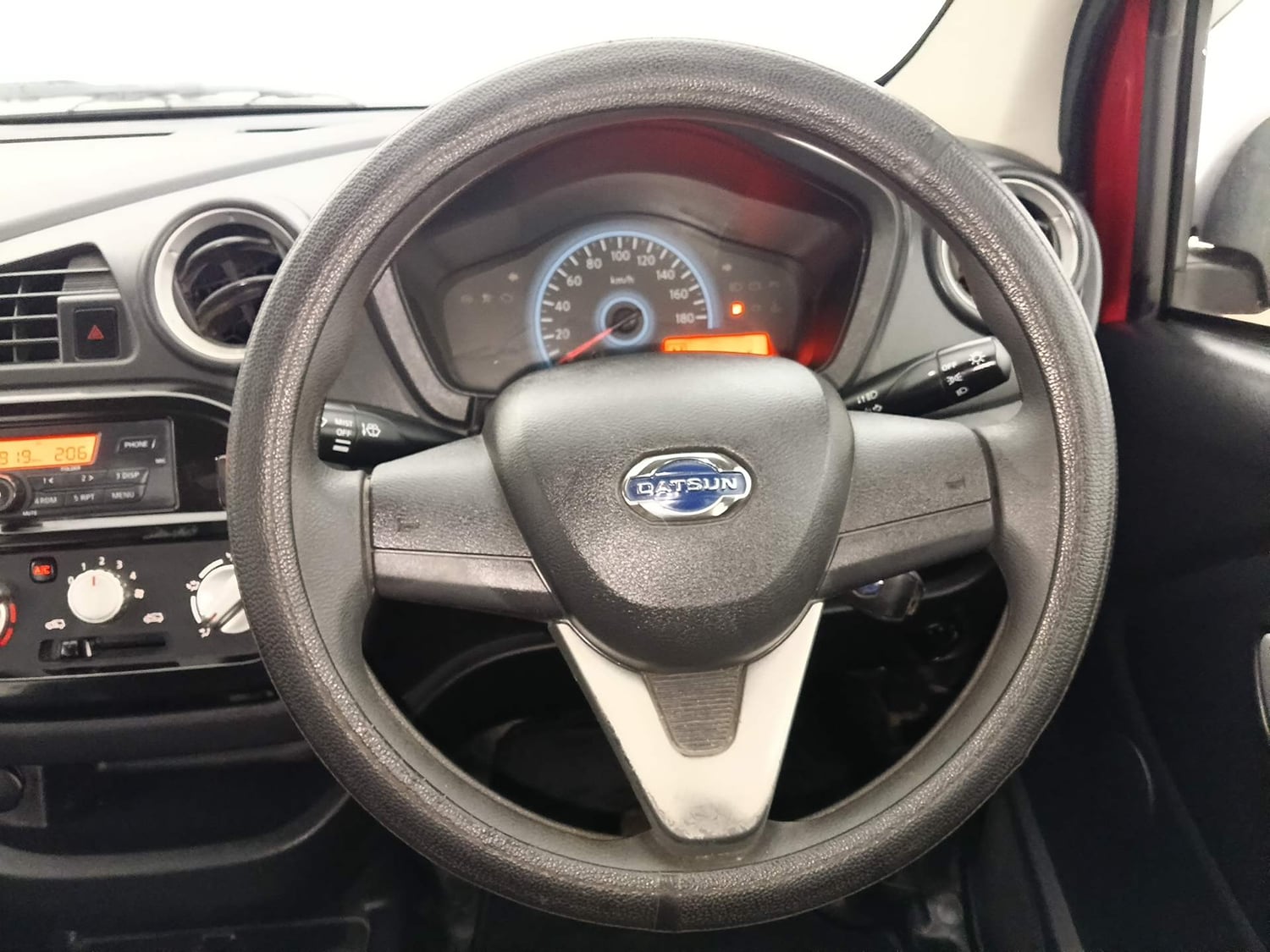 Used 2018 Datsun Redi-GO T(O) 1.0 AMT Petrol Automatic interior STEERING VIEW