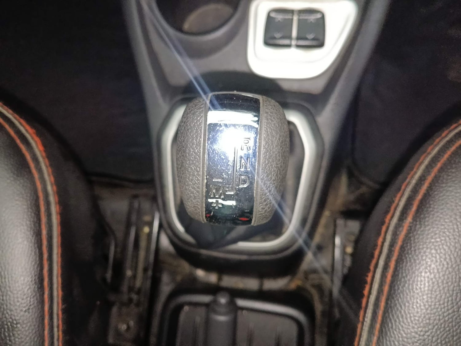 Used 2018 Datsun Redi-GO T(O) 1.0 AMT Petrol Automatic interior GEAR  KNOB VIEW