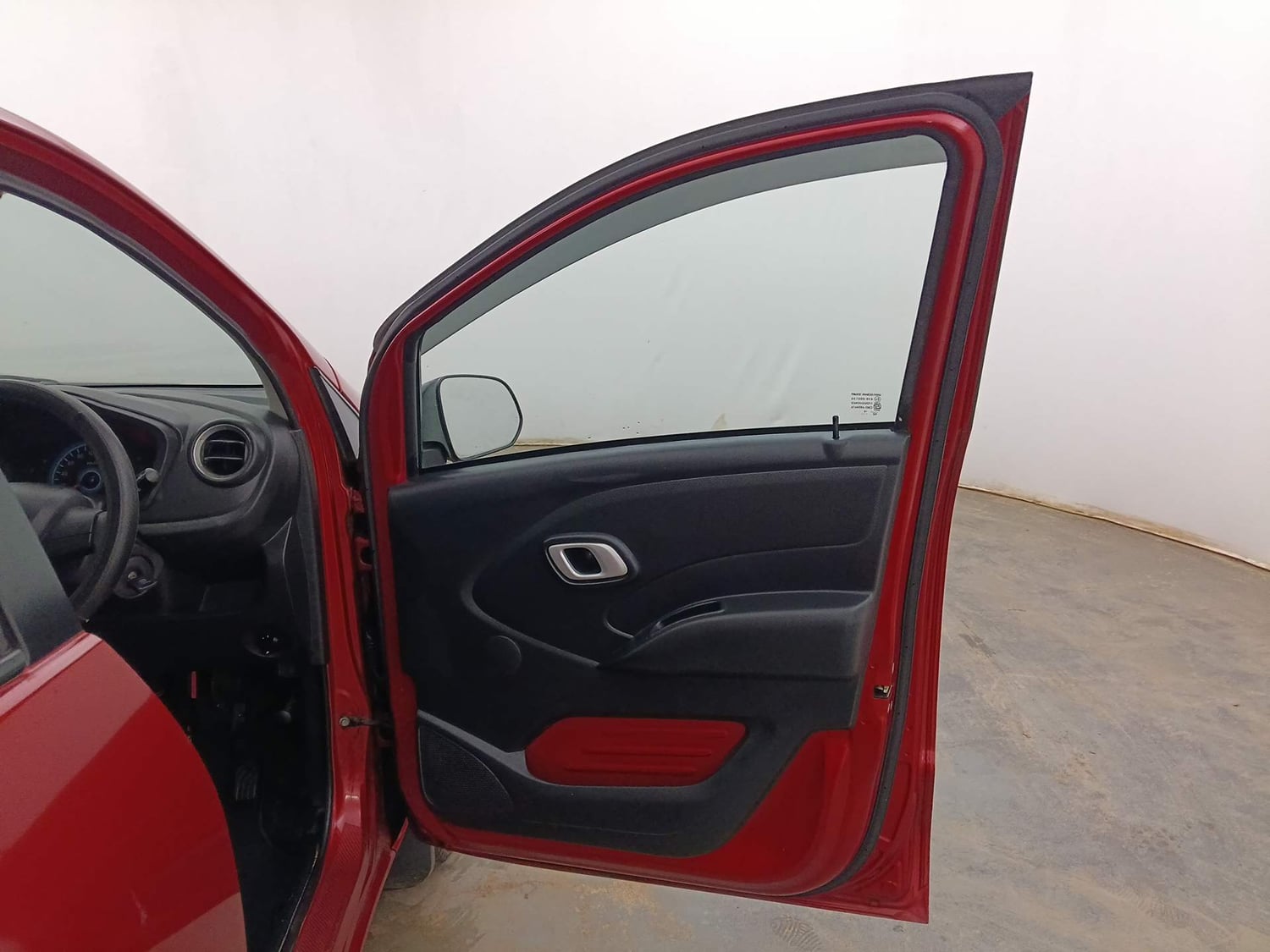 Used 2018 Datsun Redi-GO T(O) 1.0 AMT Petrol Automatic interior RIGHT FRONT DOOR OPEN VIEW