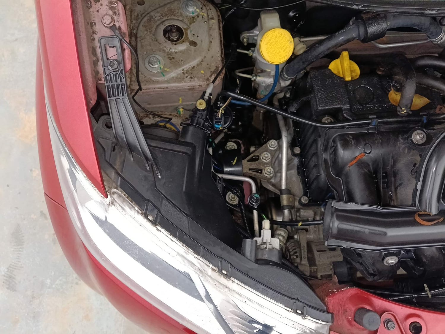 Used 2018 Datsun Redi-GO T(O) 1.0 AMT Petrol Automatic engine ENGINE RIGHT SIDE VIEW