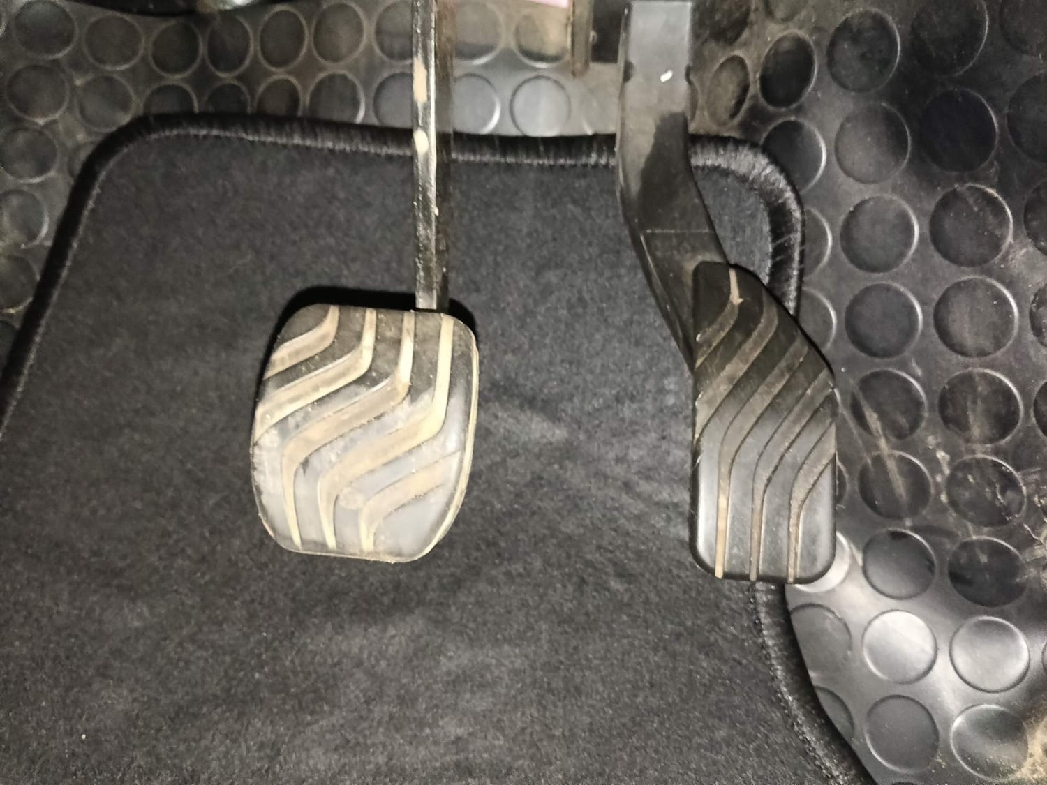 Used 2018 Datsun Redi-GO T(O) 1.0 AMT Petrol Automatic interior PEDALS VIEW