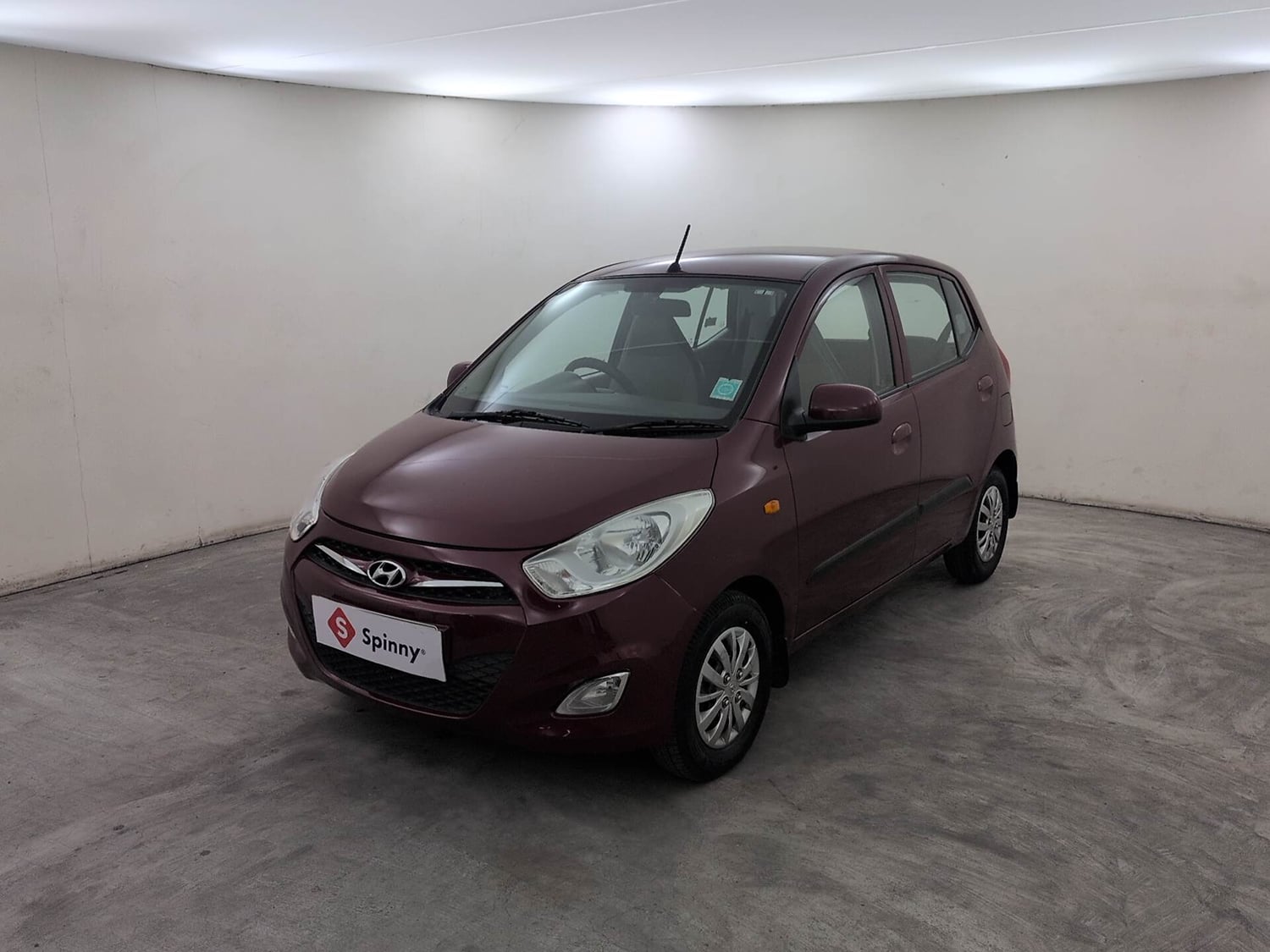 Used 2015 Hyundai i10 Sportz 1.1 iRDE2 Petrol Manual exterior LEFT FRONT CORNER VIEW