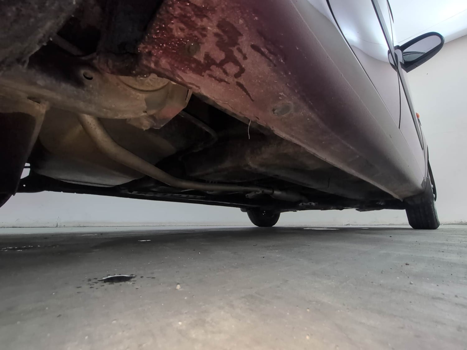 Used 2015 Hyundai i10 Sportz 1.1 iRDE2 Petrol Manual extra REAR RIGHT UNDERBODY VIEW