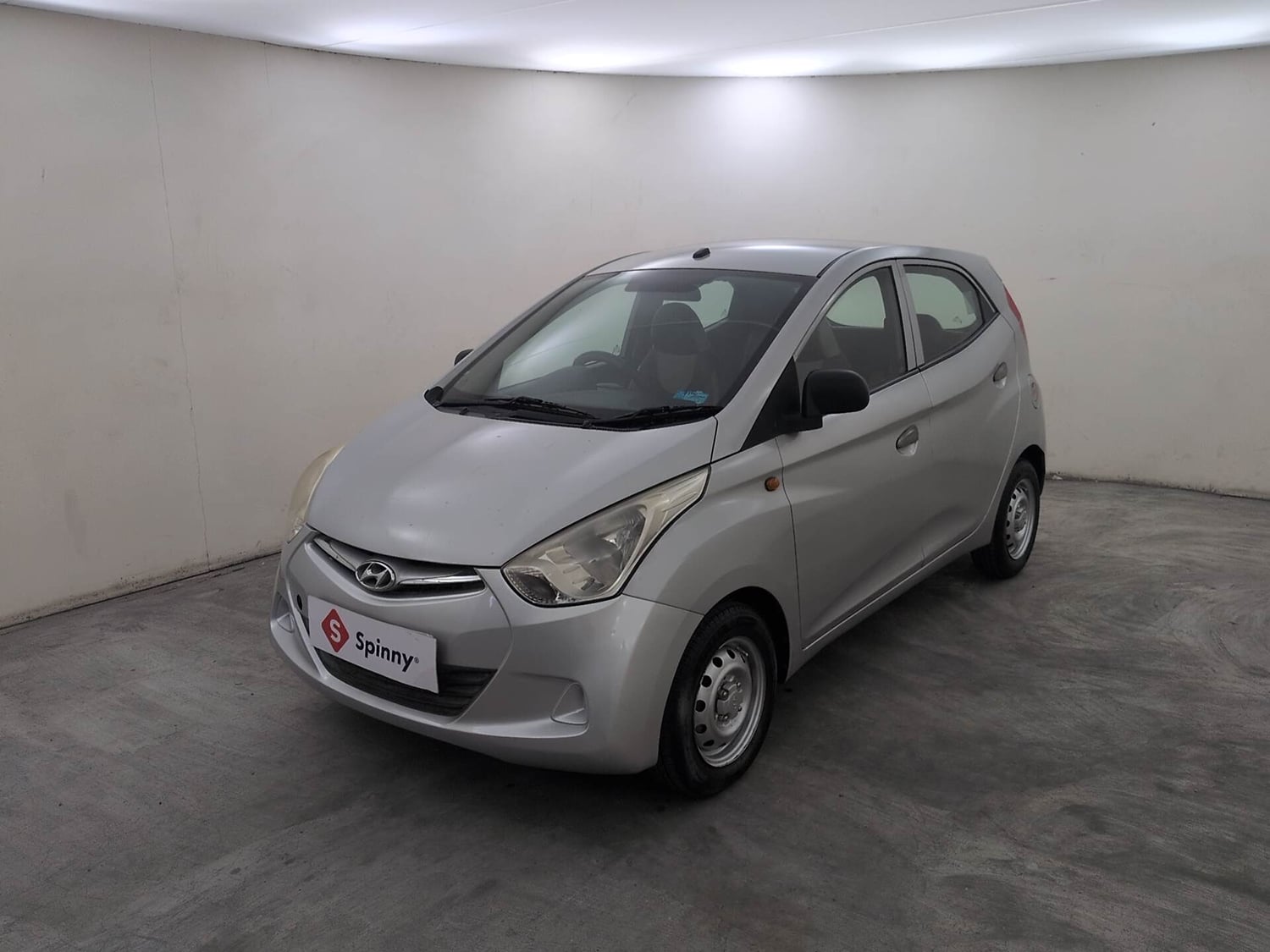 Used 2017 Hyundai Eon Era + AirBag Petrol Manual exterior LEFT FRONT CORNER VIEW