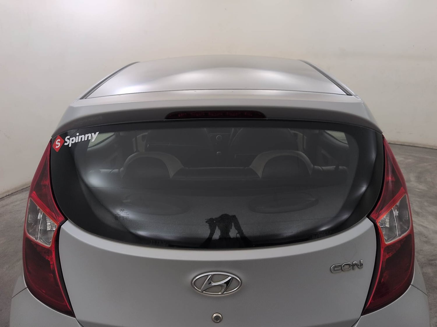 Used 2017 Hyundai Eon Era + AirBag Petrol Manual exterior BACK WINDSHIELD VIEW