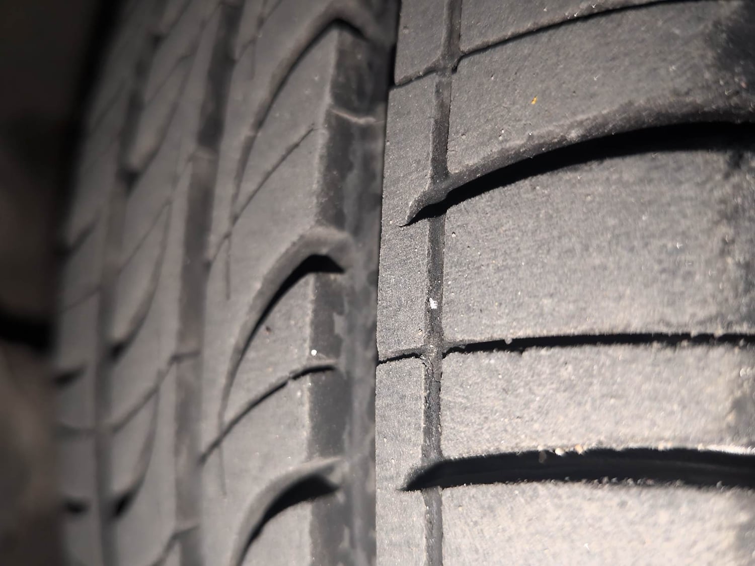 Used 2017 Hyundai Eon Era + AirBag Petrol Manual tyres LEFT FRONT TYRE TREAD VIEW