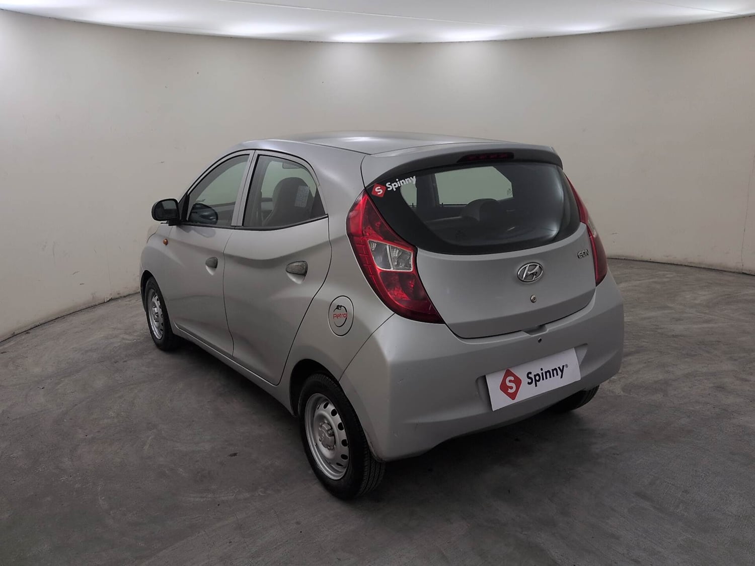 Used 2017 Hyundai Eon Era + AirBag Petrol Manual exterior LEFT REAR CORNER VIEW