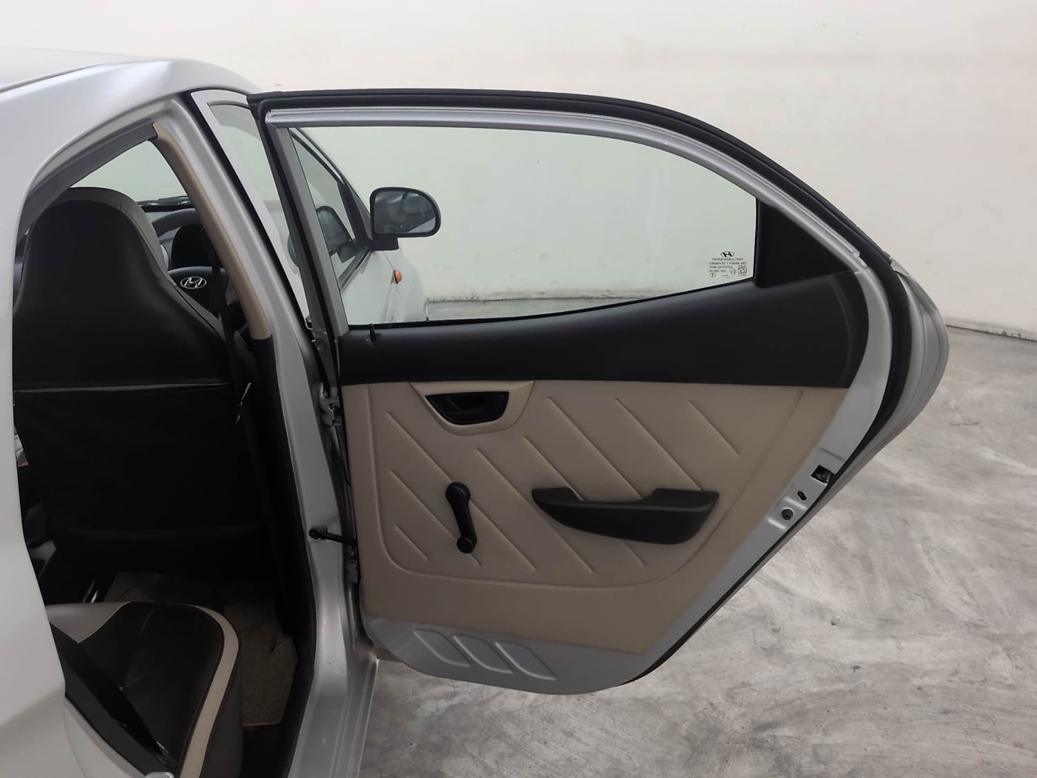 Used 2017 Hyundai Eon Era + AirBag Petrol Manual interior RIGHT REAR DOOR OPEN VIEW