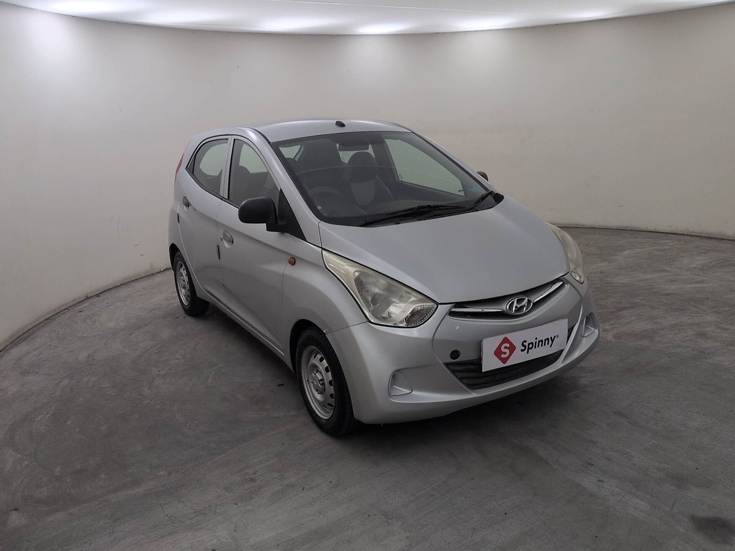 Used 2017 Hyundai Eon Era + AirBag Petrol Manual exterior RIGHT FRONT CORNER VIEW