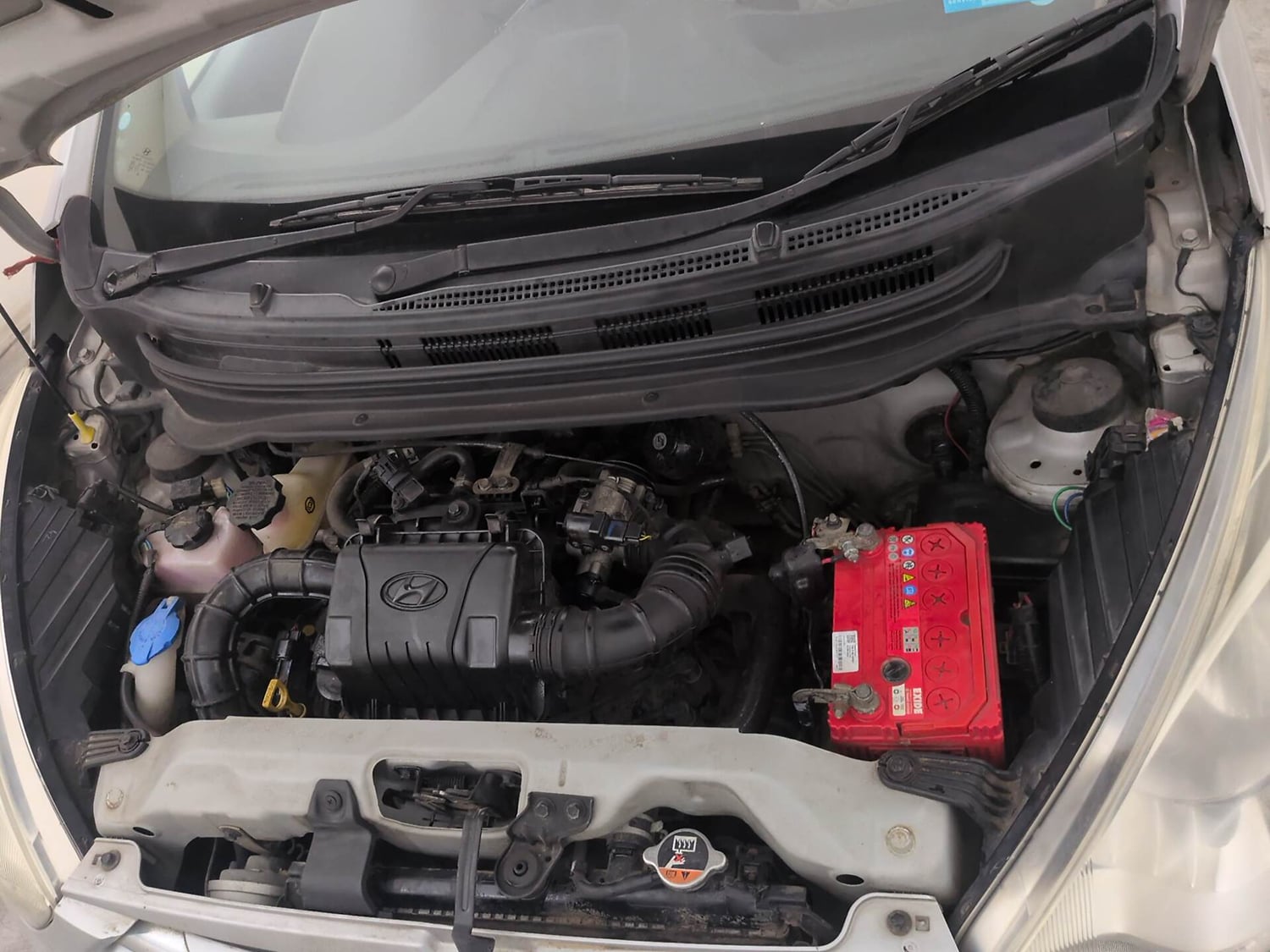 Used 2017 Hyundai Eon Era + AirBag Petrol Manual engine ENGINE LEFT SIDE VIEW