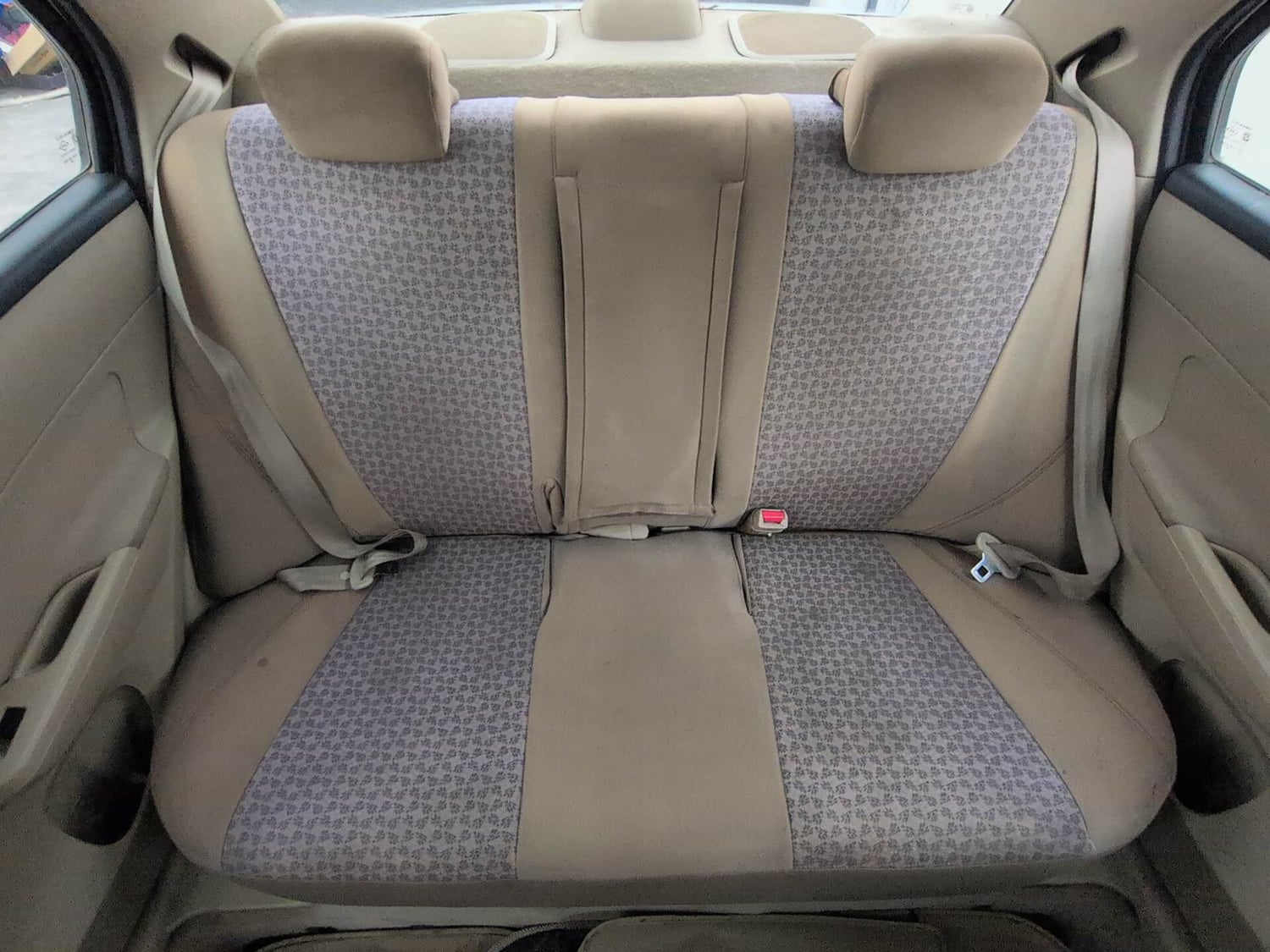 Used 2014 Maruti Suzuki Swift Dzire VDI Diesel Manual interior REAR SEAT CONDITION VIEW