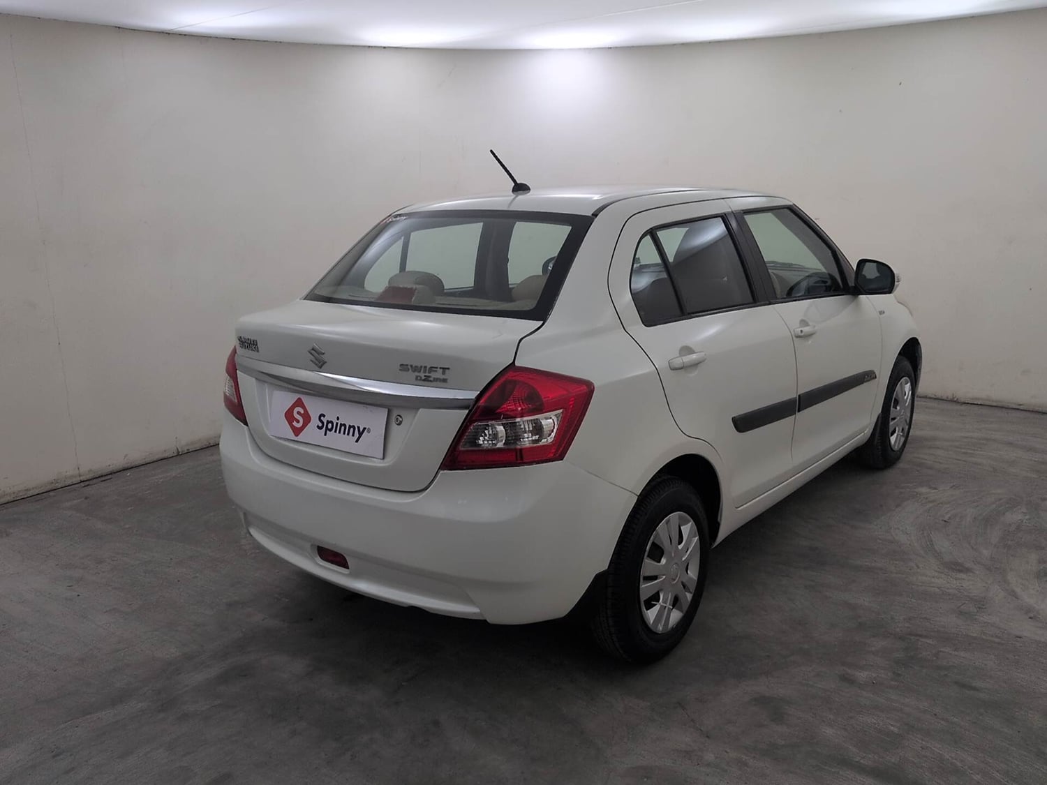 Used 2014 Maruti Suzuki Swift Dzire VDI Diesel Manual exterior RIGHT REAR CORNER VIEW