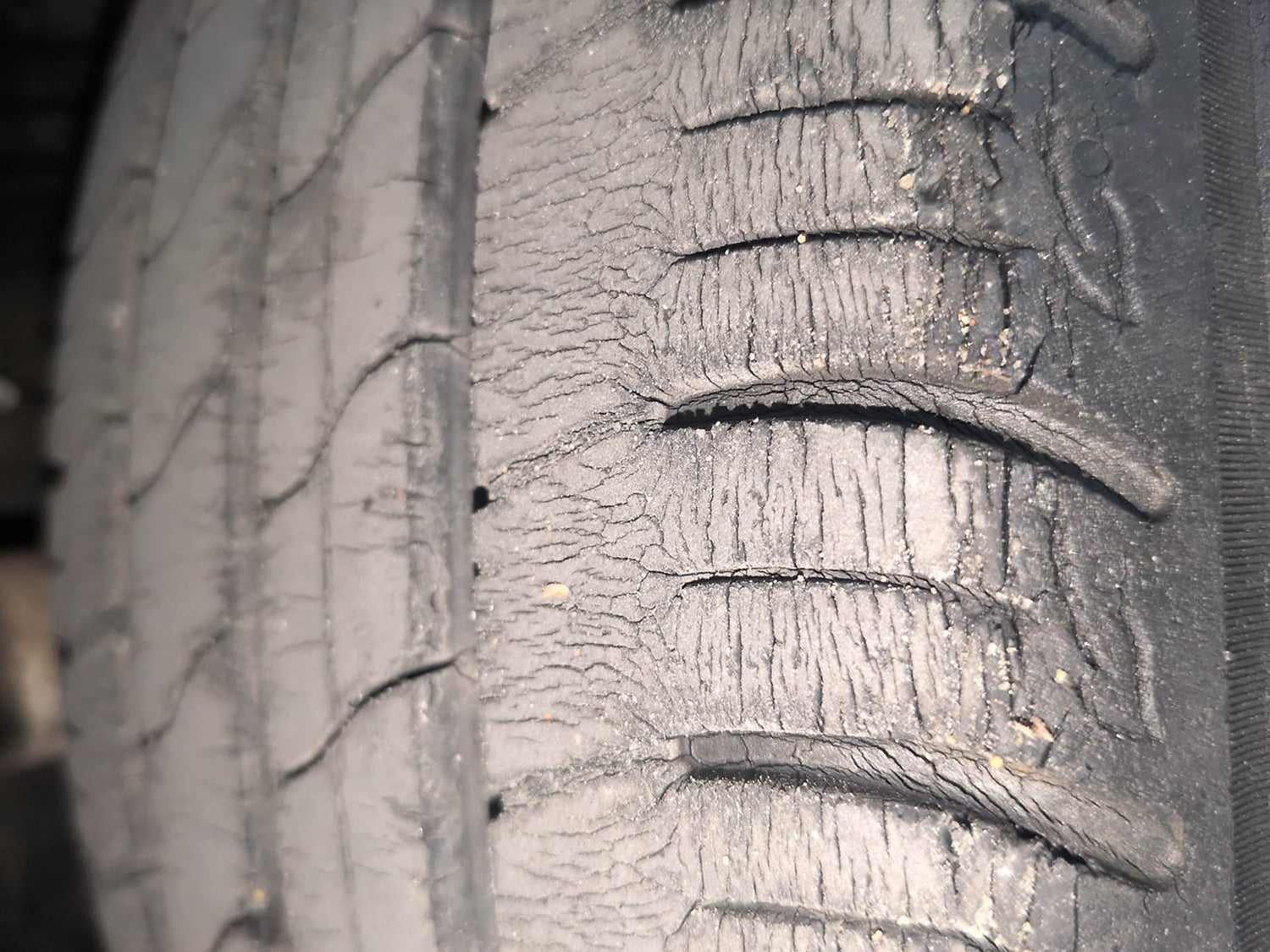 Used 2020 Tata Altroz XZ Petrol Petrol Manual tyres LEFT FRONT TYRE TREAD VIEW