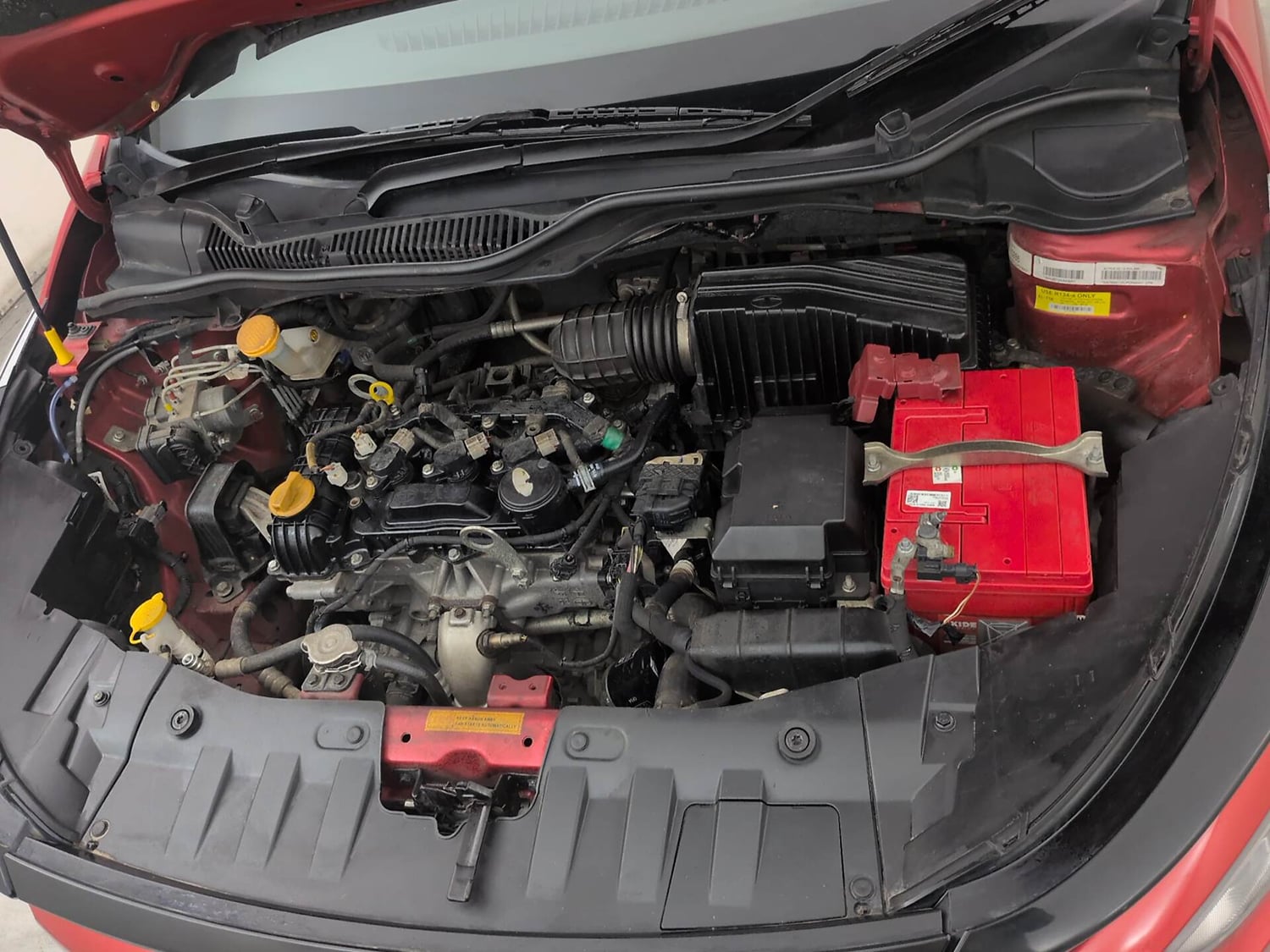 Used 2020 Tata Altroz XZ Petrol Petrol Manual engine ENGINE LEFT SIDE VIEW
