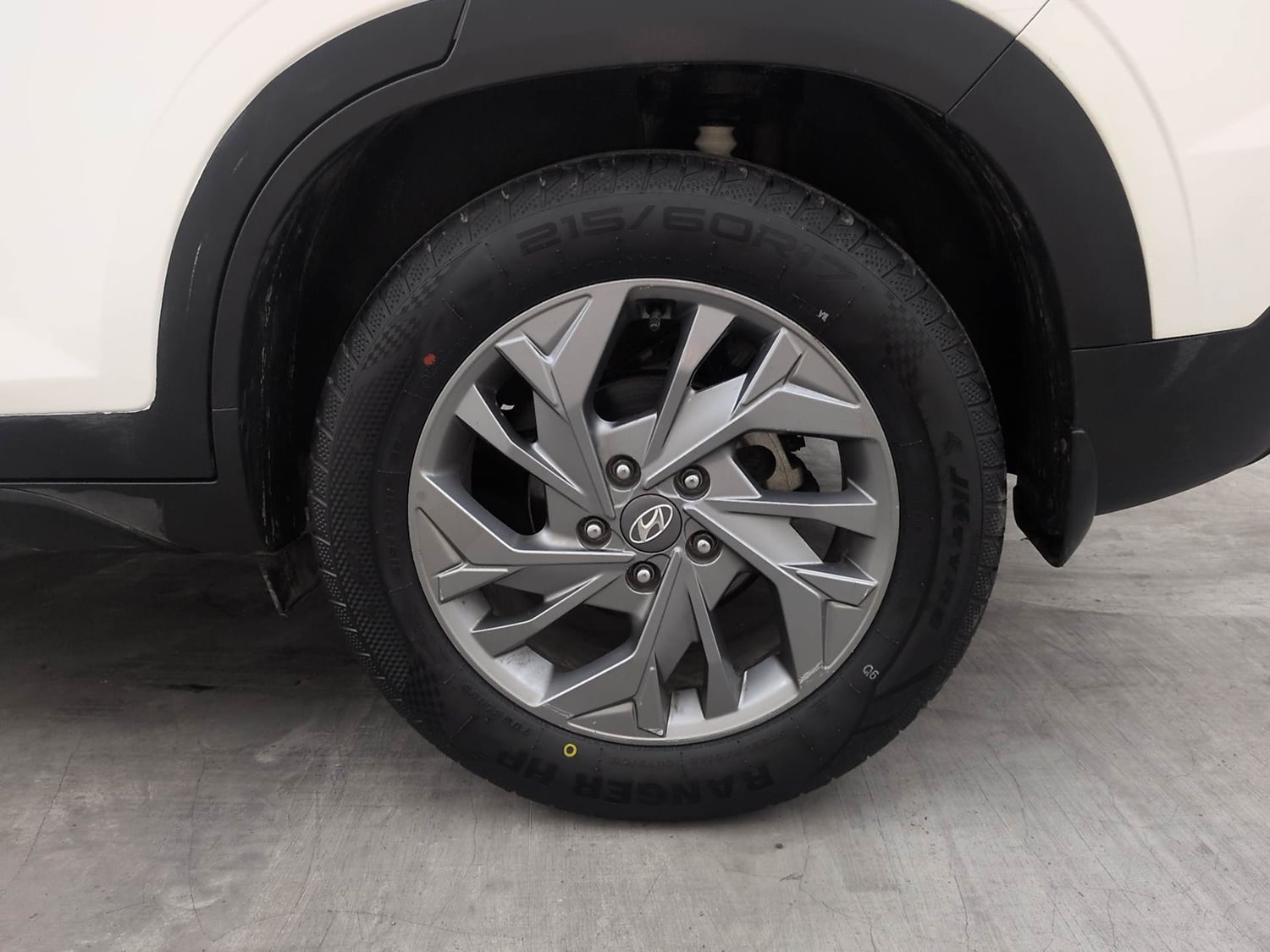 Used 2020 Hyundai Creta SX (O) 1.4 Turbo 7 DCT Petrol Automatic tyres LEFT REAR TYRE RIM VIEW