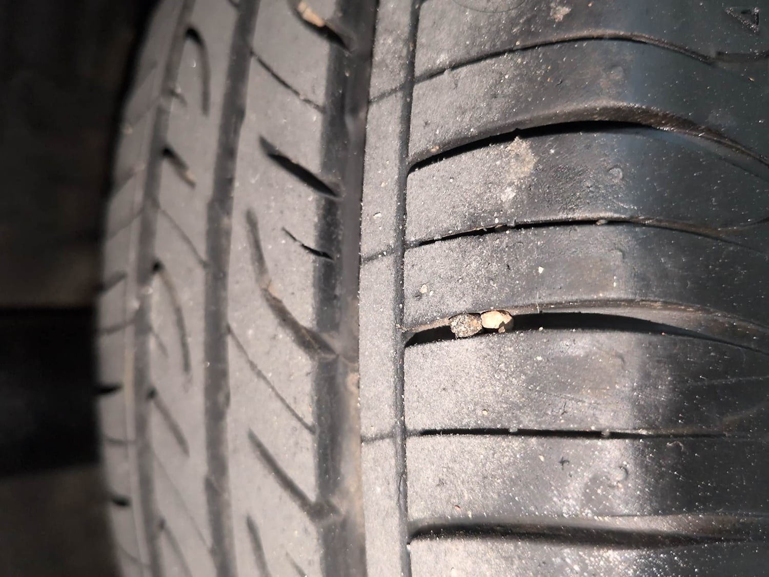 Used 2018 Hyundai Grand i10 Magna 1.2 Kappa VTVT Petrol Manual tyres RIGHT REAR TYRE TREAD VIEW