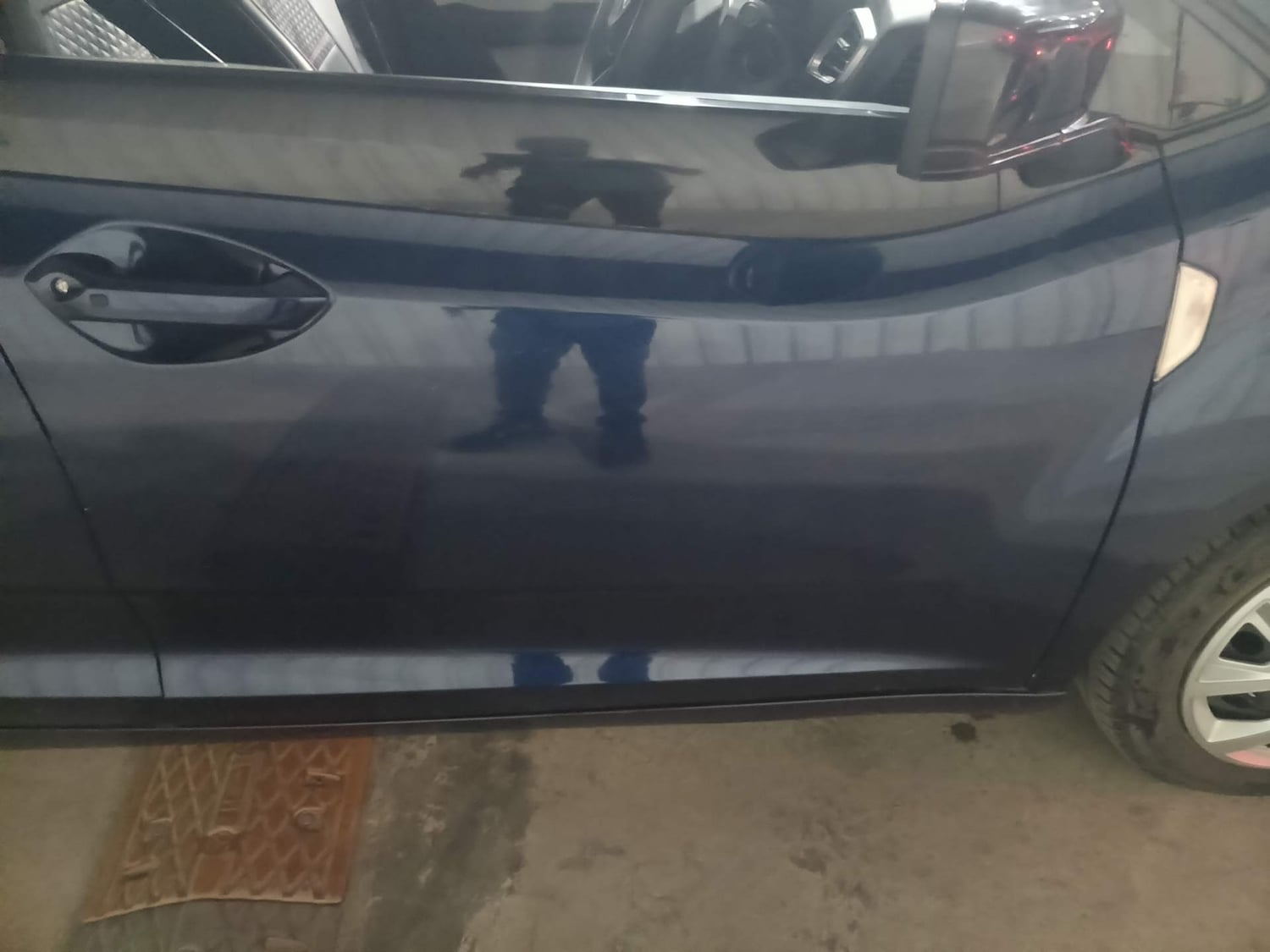 Used 2024 Tata Altroz XTA Petrol Petrol Automatic dents MINOR SCRATCH