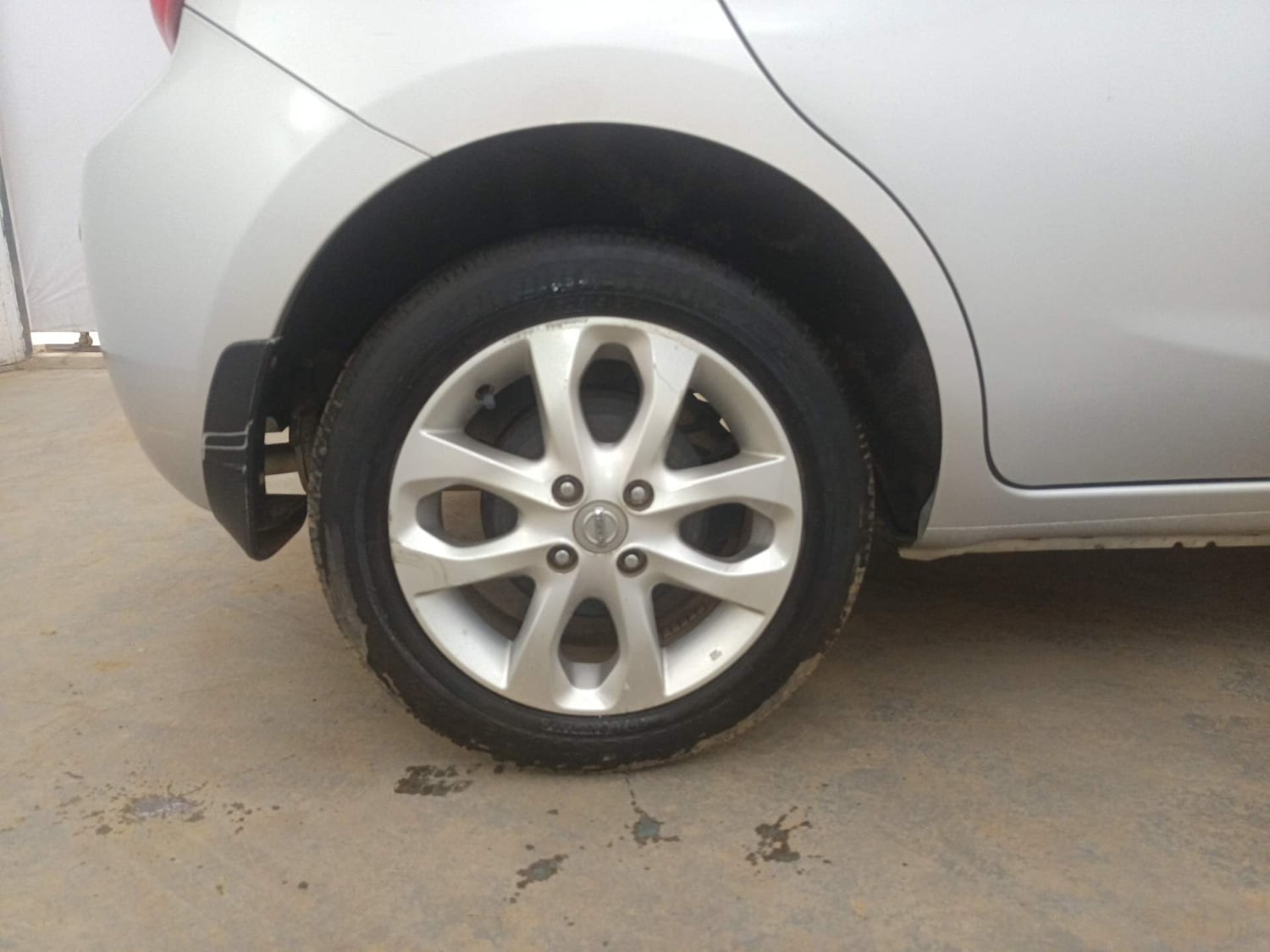 Used 2020 Nissan Micra XV CVT Petrol Automatic tyres RIGHT REAR TYRE RIM VIEW