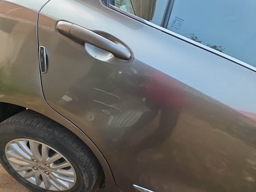 Used 2018 Maruti Suzuki Dzire ZXi AMT Petrol Automatic dents MINOR DENT