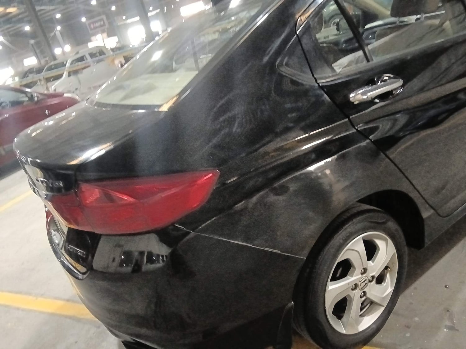 Used 2014 Honda City VX Diesel Diesel Manual dents MINOR DENT