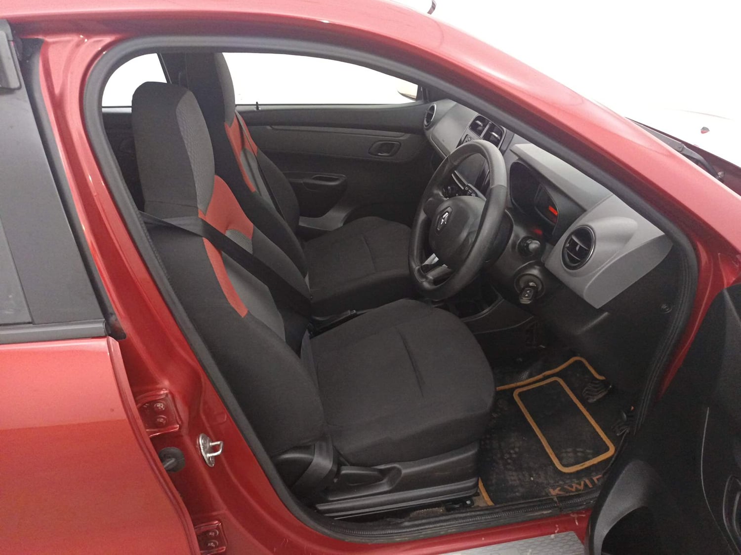 Used 2017 Renault Kwid 1.0 RXT AMT Opt Petrol Automatic interior RIGHT SIDE FRONT DOOR CABIN VIEW