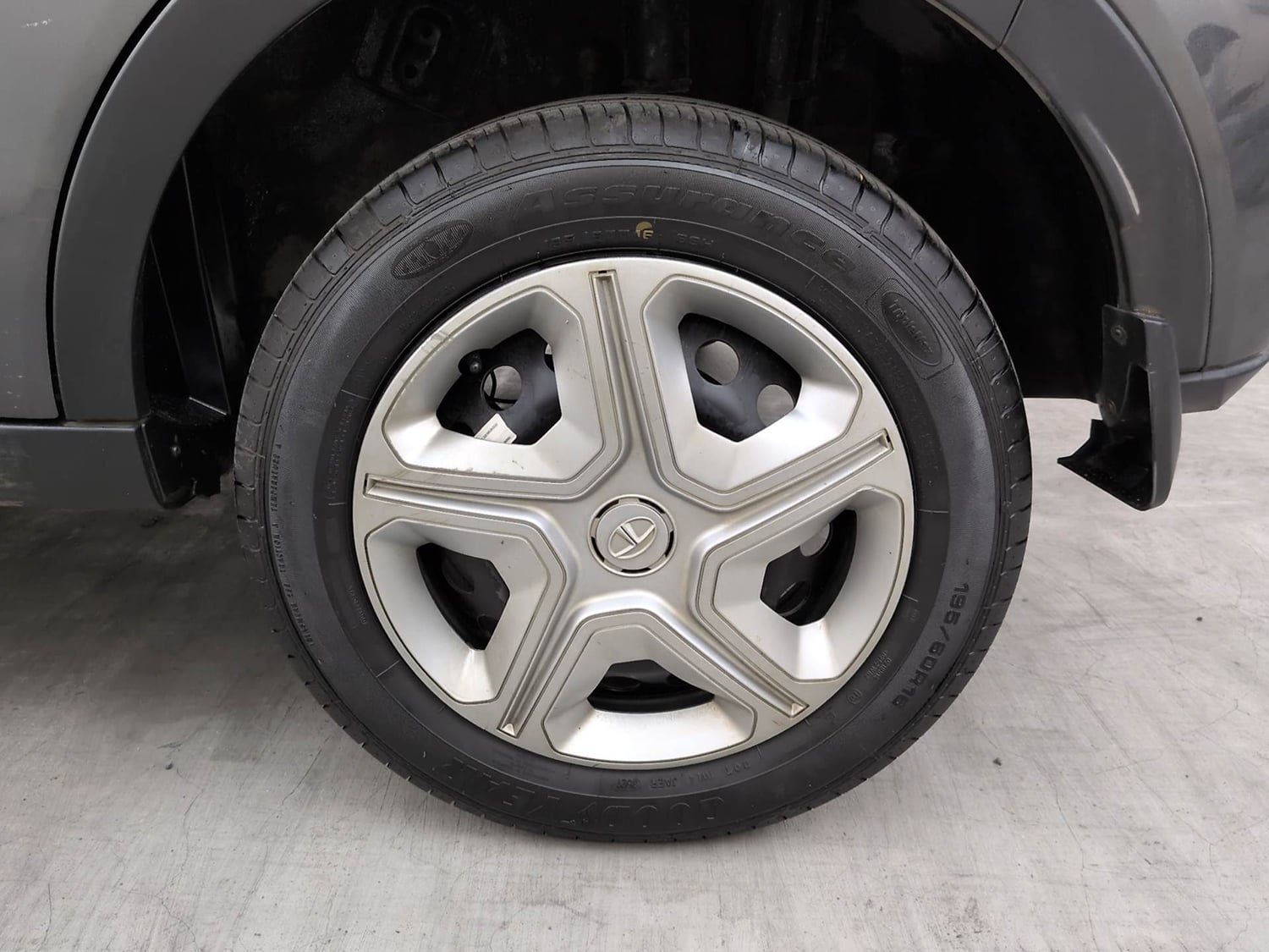 Used 2021 Tata Nexon XM (S) Diesel Diesel Manual tyres LEFT REAR TYRE RIM VIEW