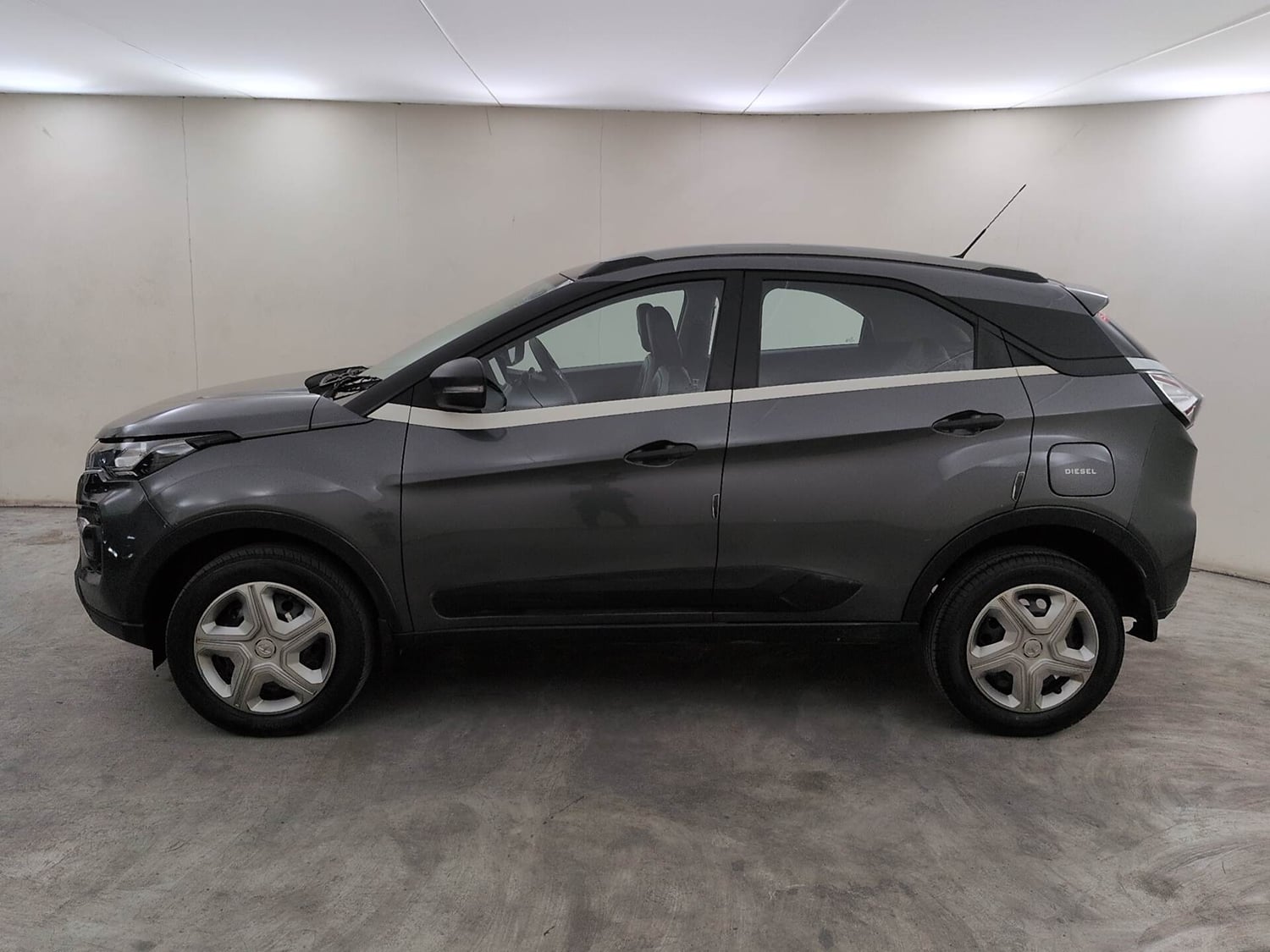 Used 2021 Tata Nexon XM (S) Diesel Diesel Manual exterior LEFT SIDE VIEW