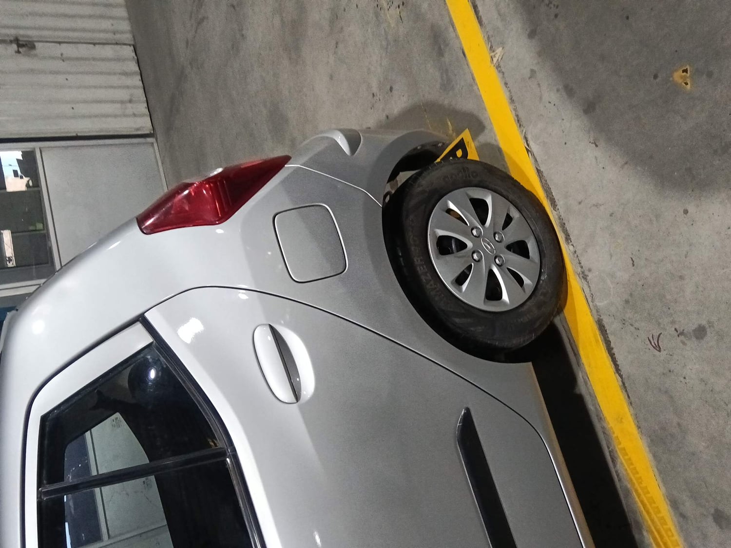 Used 2012 Hyundai i10 Magna 1.2 Kappa2 Petrol Manual dents MINOR DENT