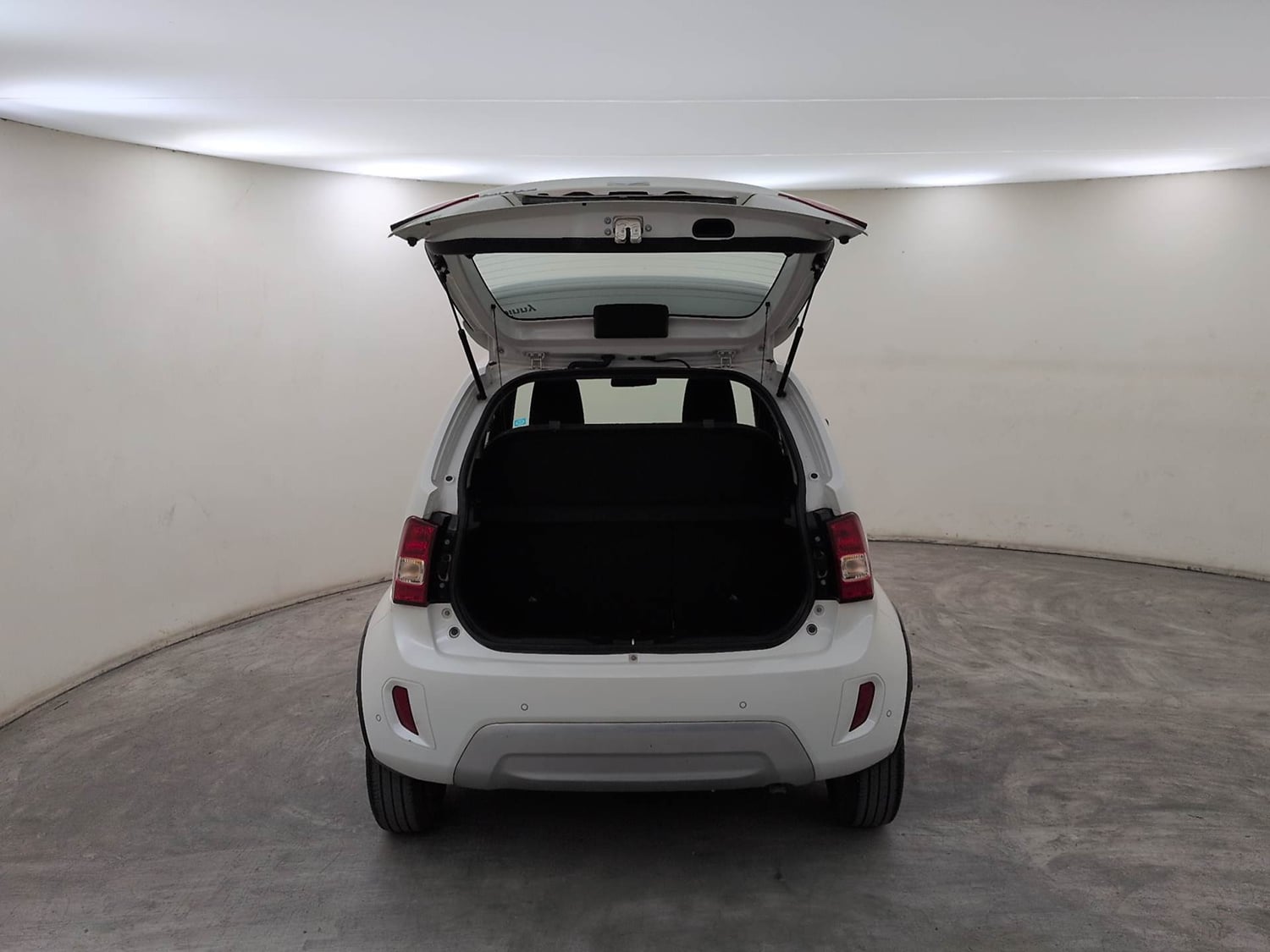 Used 2024 Maruti Suzuki Ignis Zeta 1.2 MT Petrol Manual interior DICKY DOOR OPEN VIEW
