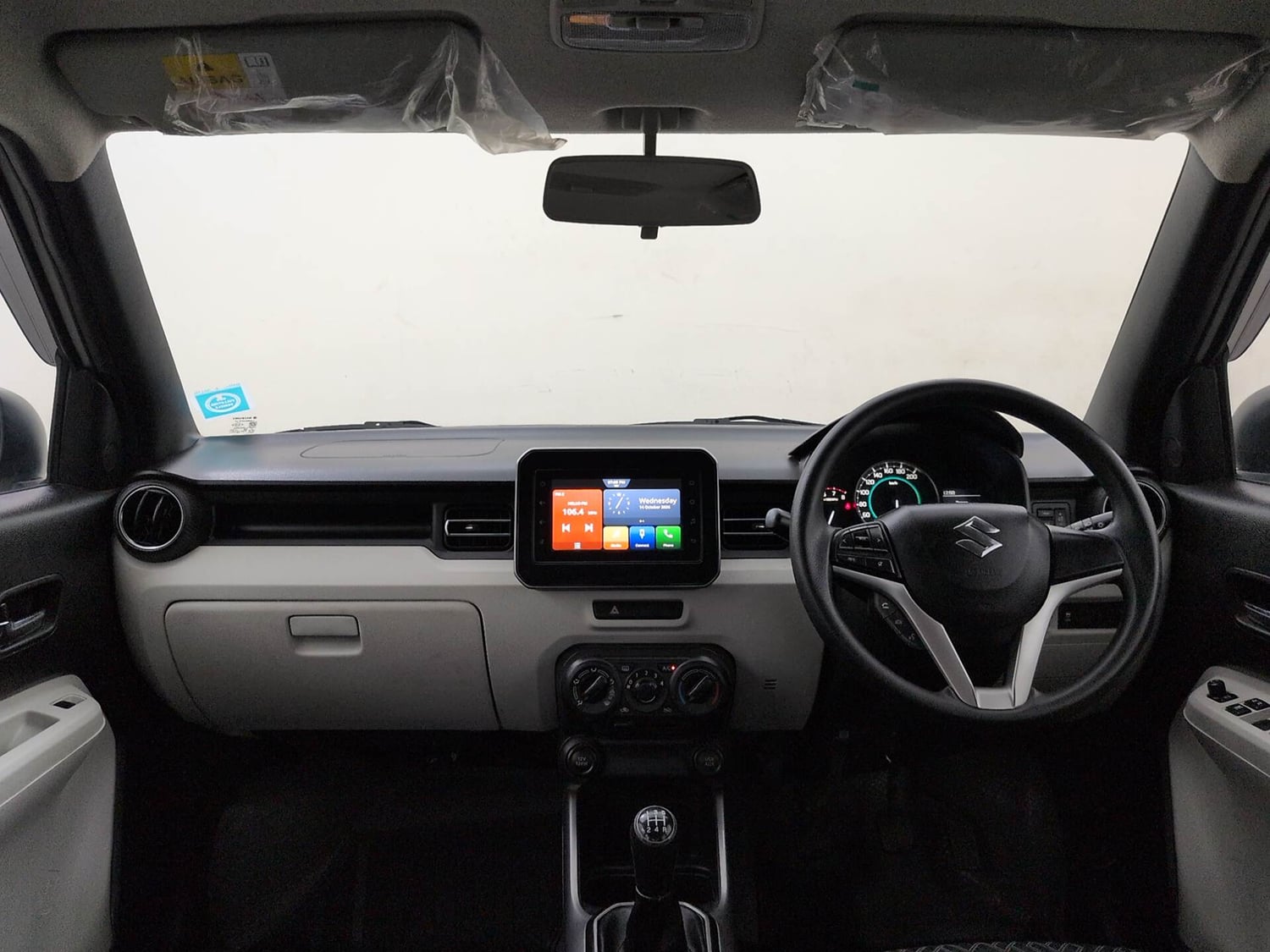 Used 2024 Maruti Suzuki Ignis Zeta 1.2 MT Petrol Manual interior DASHBOARD VIEW