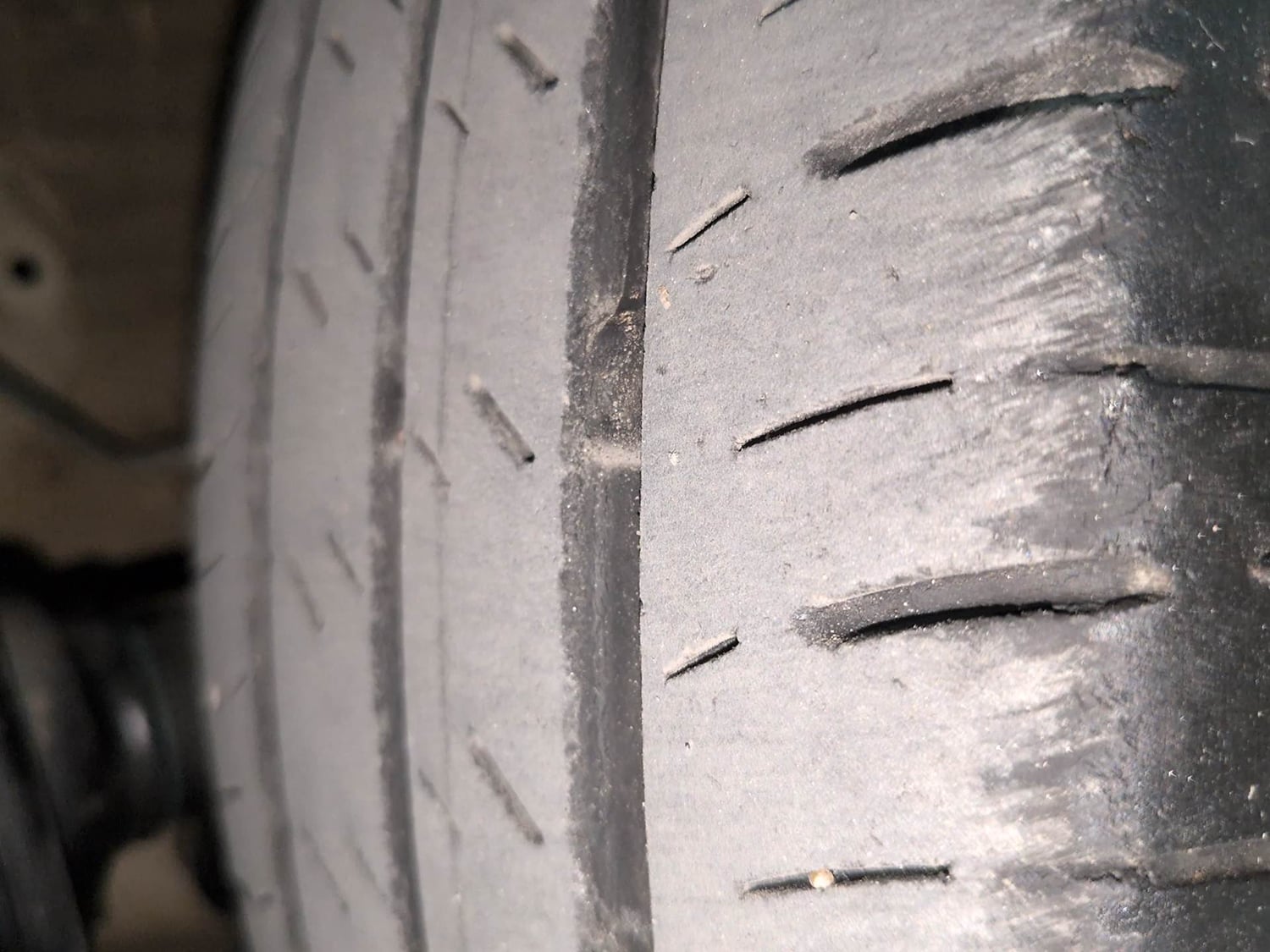 Used 2024 Maruti Suzuki Ignis Zeta 1.2 MT Petrol Manual tyres LEFT FRONT TYRE TREAD VIEW