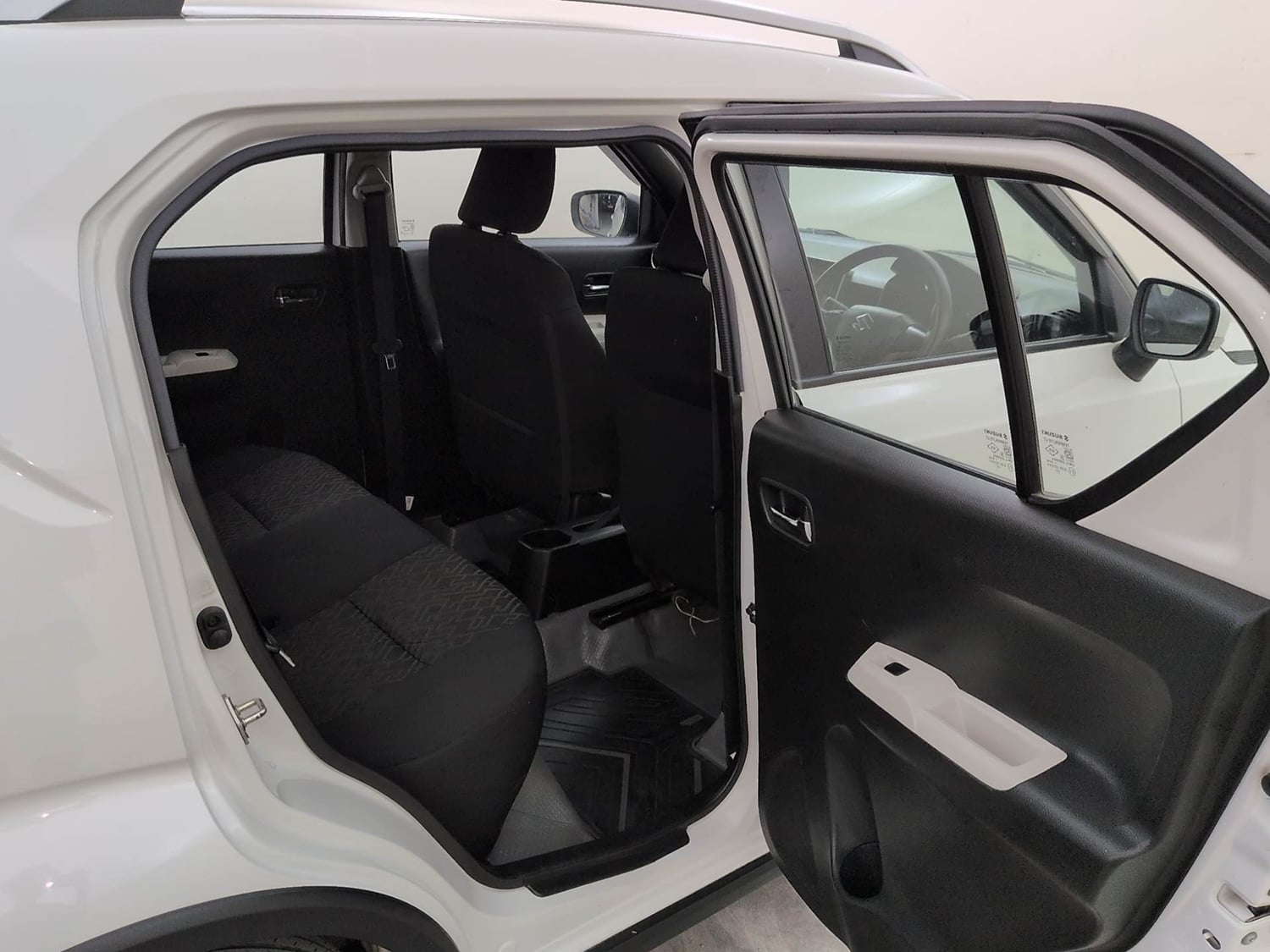 Used 2024 Maruti Suzuki Ignis Zeta 1.2 MT Petrol Manual interior RIGHT SIDE REAR DOOR CABIN VIEW