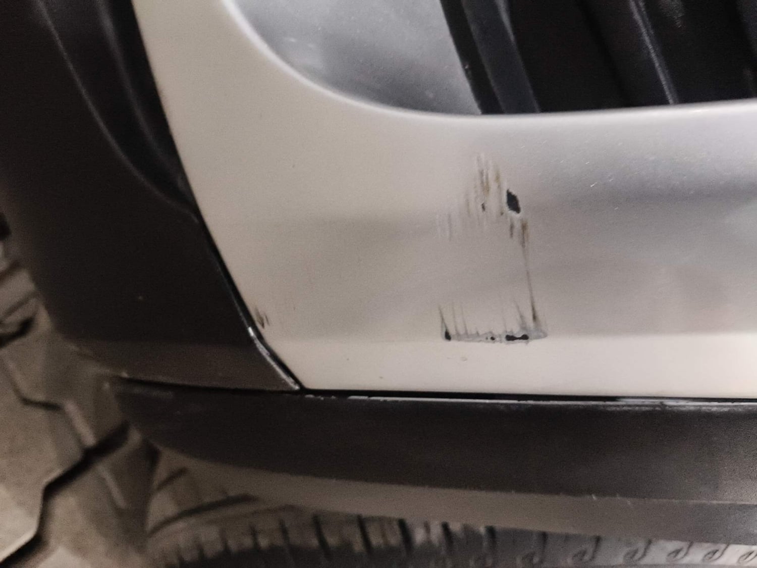 Used 2021 Renault Kwid RXT 1.0 Opt Petrol Manual dents MINOR SCRATCH