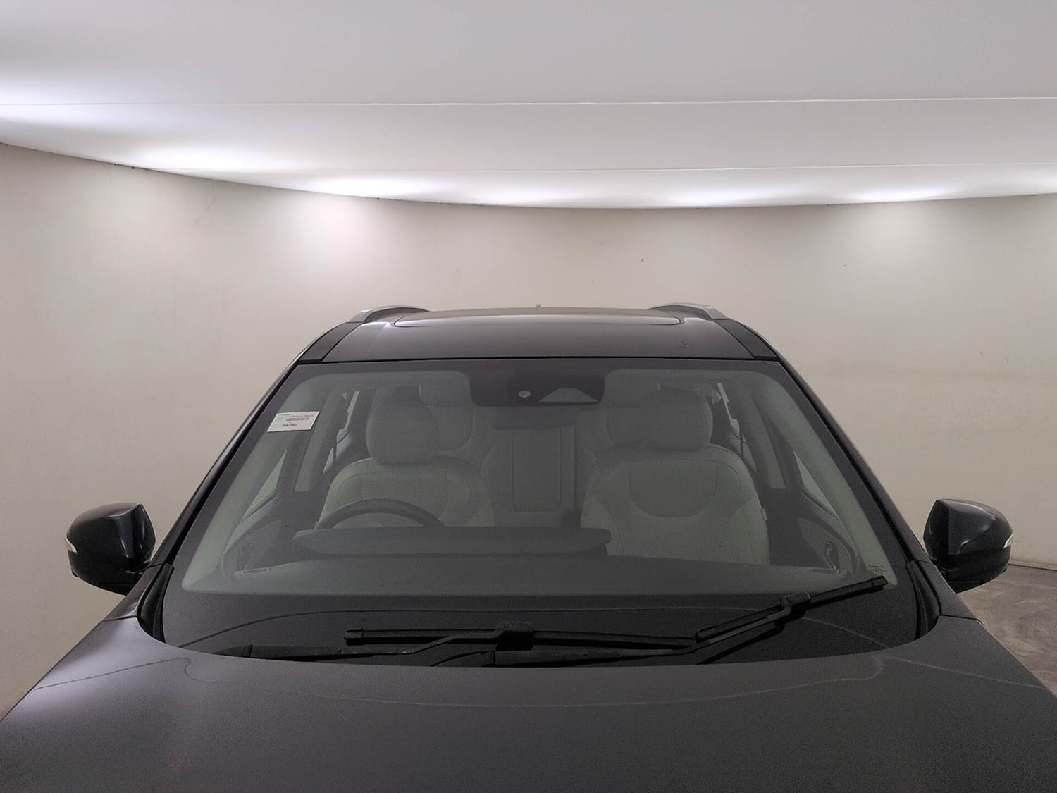 Used 2024 Mahindra XUV700 AX 7 Luxury Pack Diesel AT 7 STR Diesel Automatic exterior FRONT WINDSHIELD VIEW