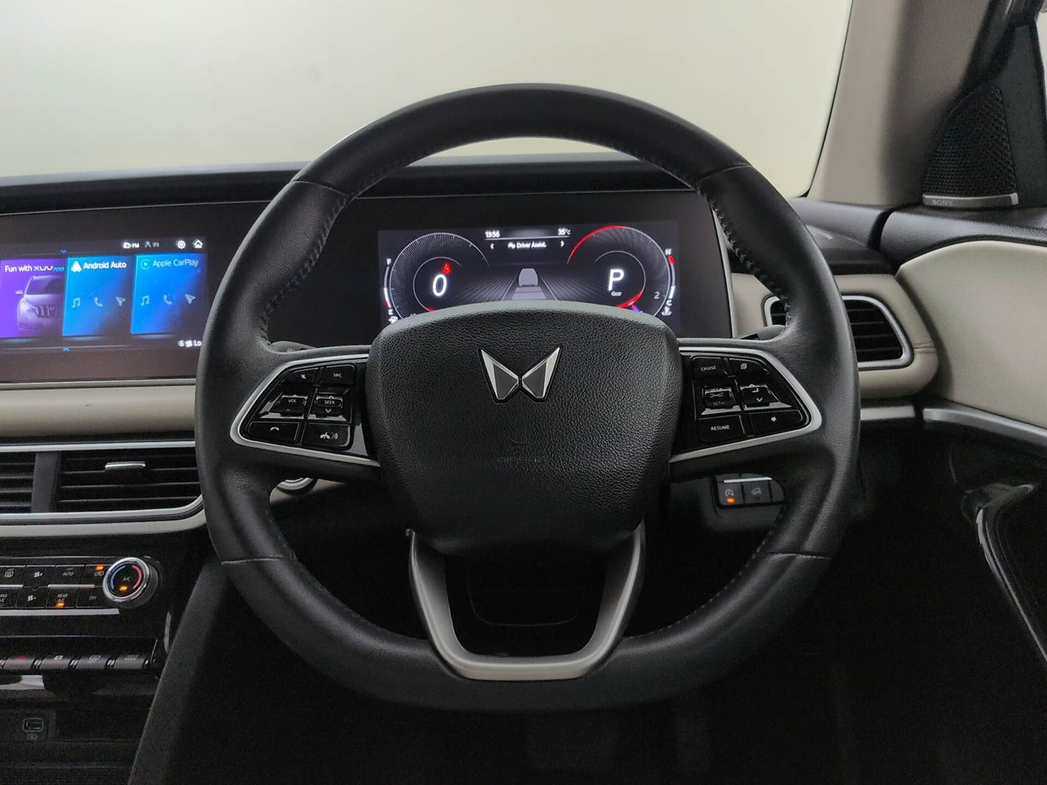 Used 2024 Mahindra XUV700 AX 7 Luxury Pack Diesel AT 7 STR Diesel Automatic interior STEERING VIEW
