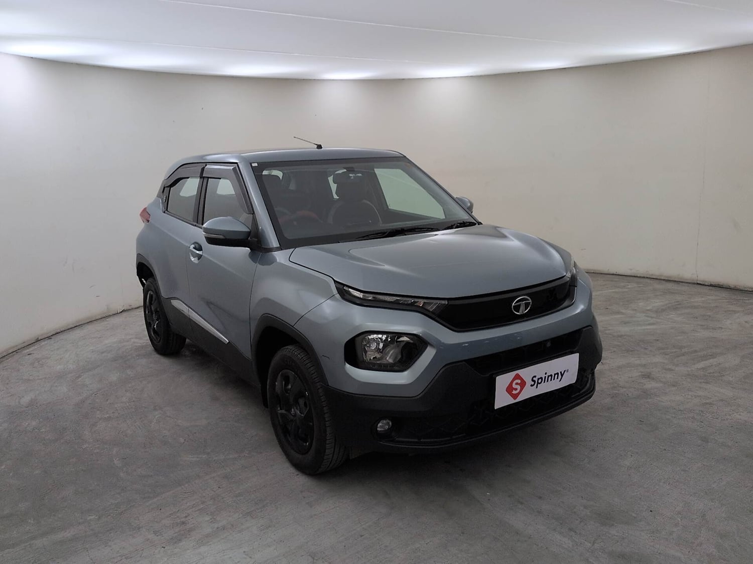 Used 2023 Tata Punch Adventure MT Petrol Manual exterior RIGHT FRONT CORNER VIEW