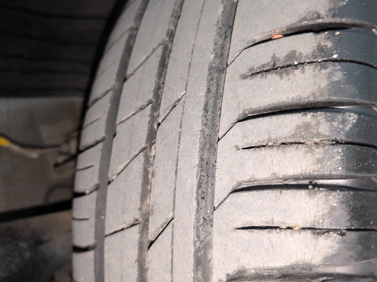 Used 2023 Tata Punch Adventure MT Petrol Manual tyres LEFT FRONT TYRE TREAD VIEW