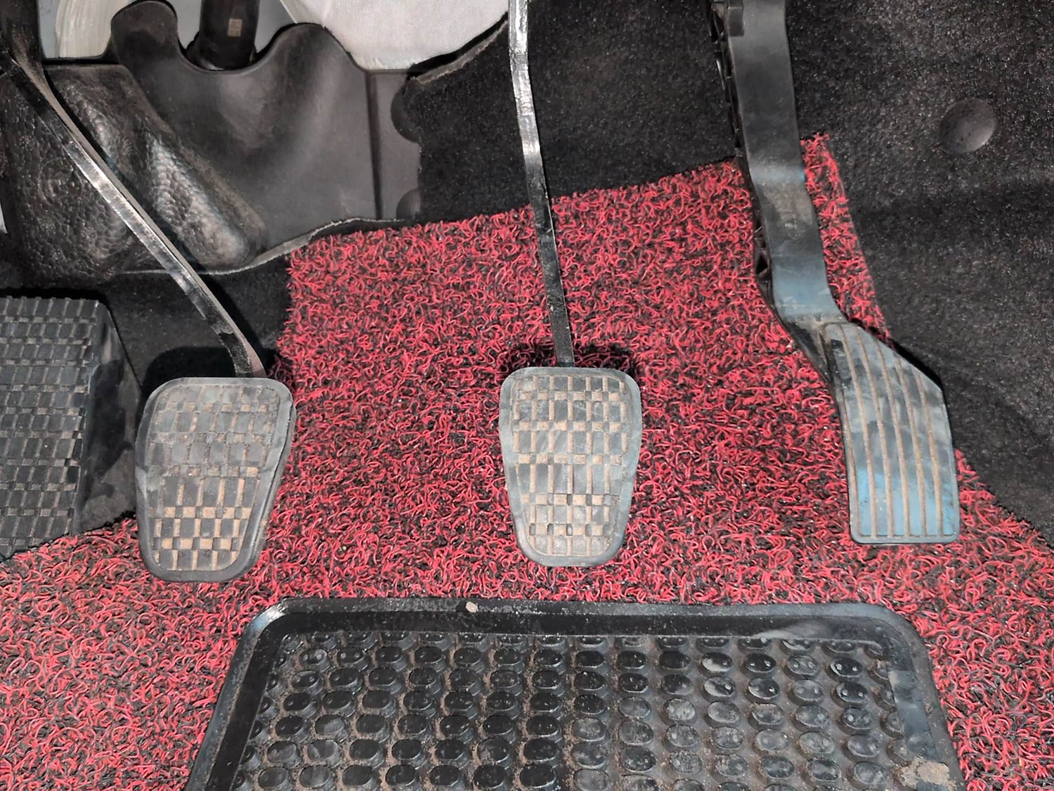 Used 2023 Tata Punch Adventure MT Petrol Manual interior PEDALS VIEW