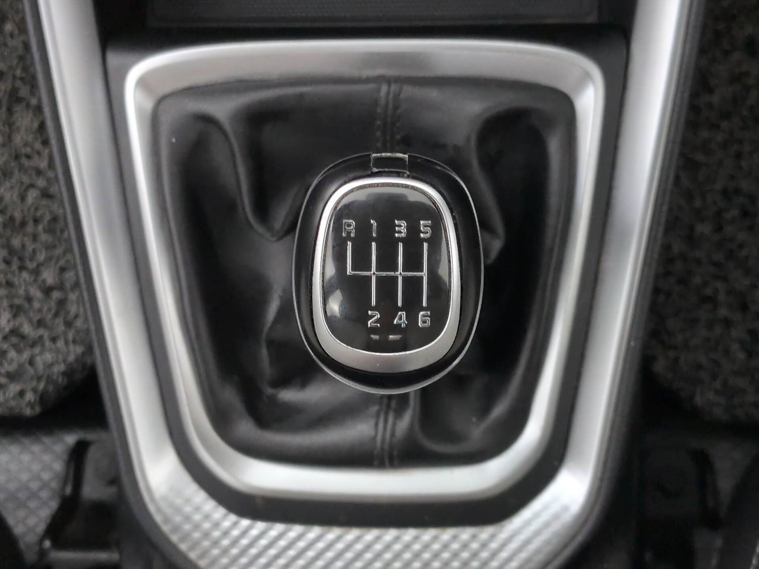 Used 2021 Kia Sonet HTX 1.0 iMT Petrol Manual interior GEAR  KNOB VIEW