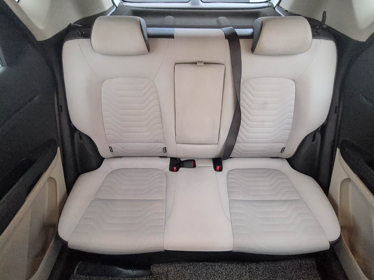 Used 2021 Kia Sonet HTX 1.0 iMT Petrol Manual interior REAR SEAT CONDITION VIEW