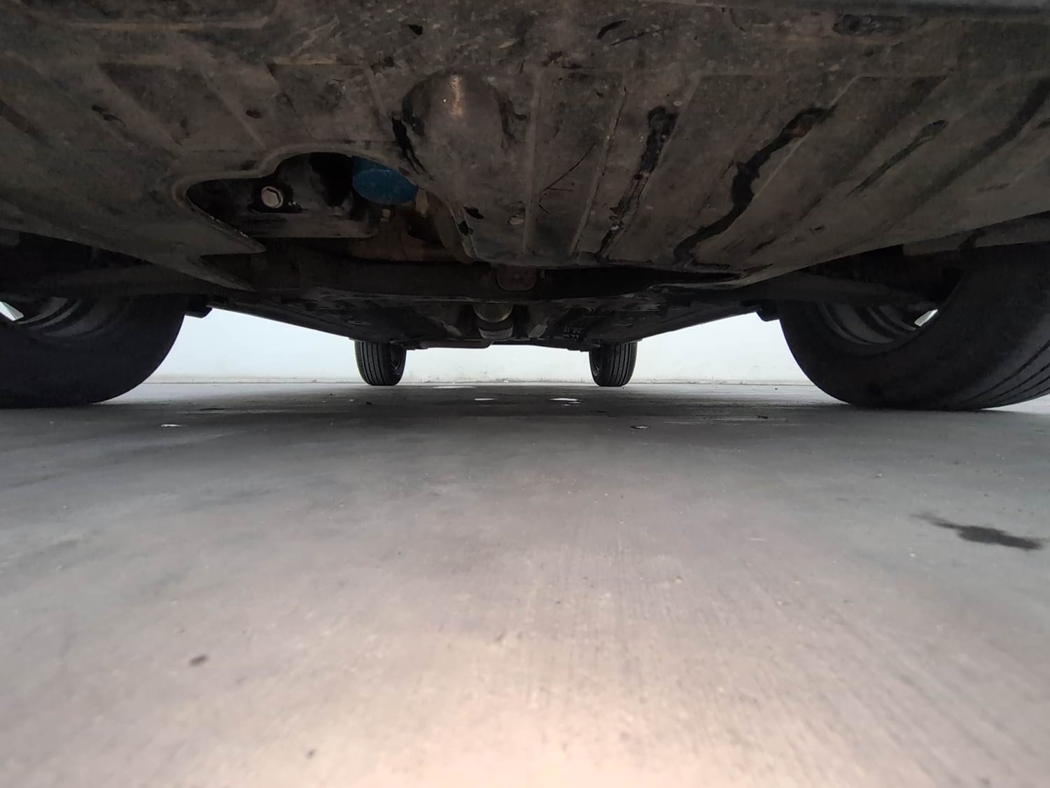 Used 2021 Kia Sonet HTX 1.0 iMT Petrol Manual extra FRONT LEFT UNDERBODY VIEW