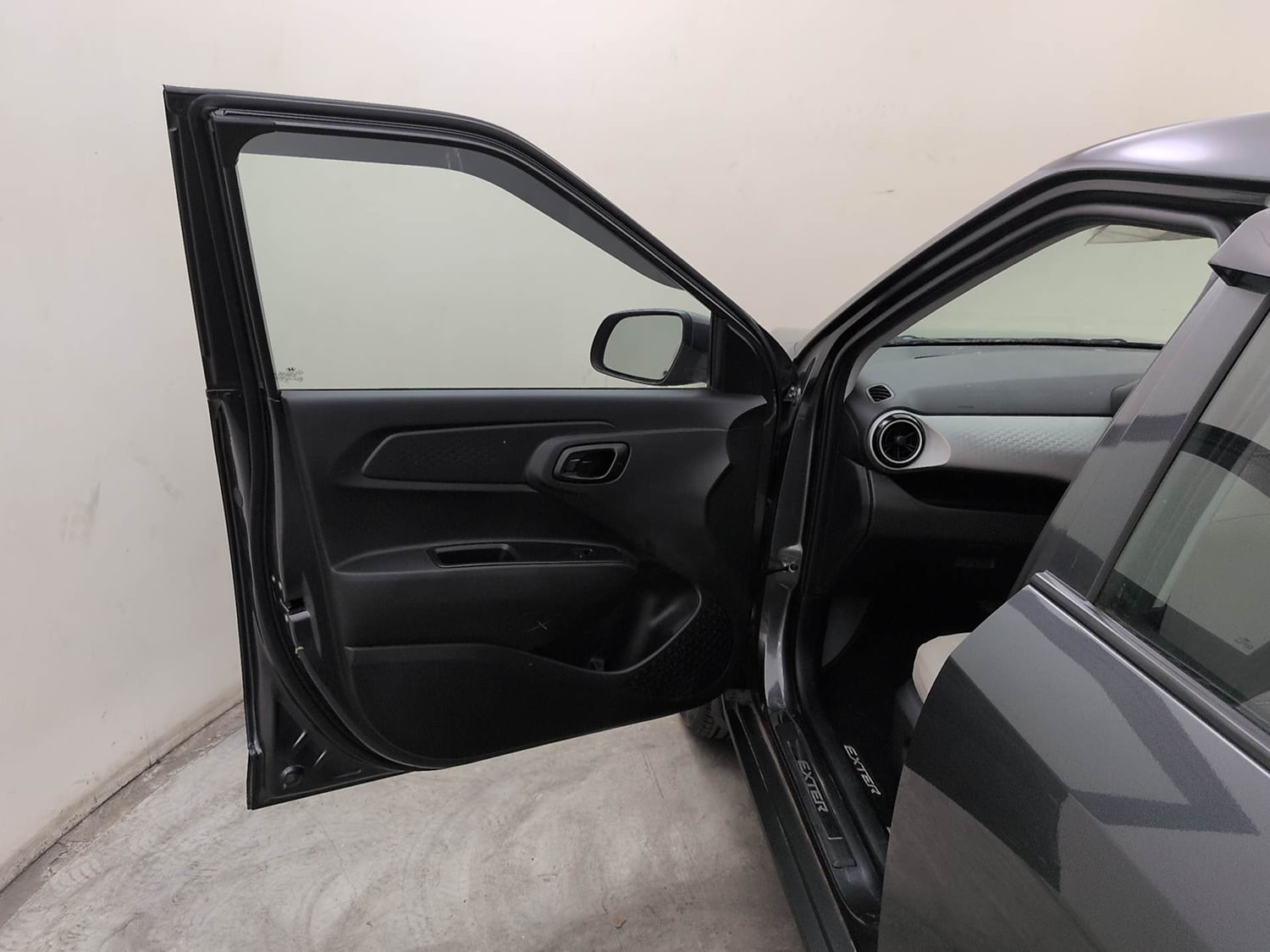 Used 2025 Hyundai Exter S 1.2 MT Petrol Manual interior LEFT FRONT DOOR OPEN VIEW