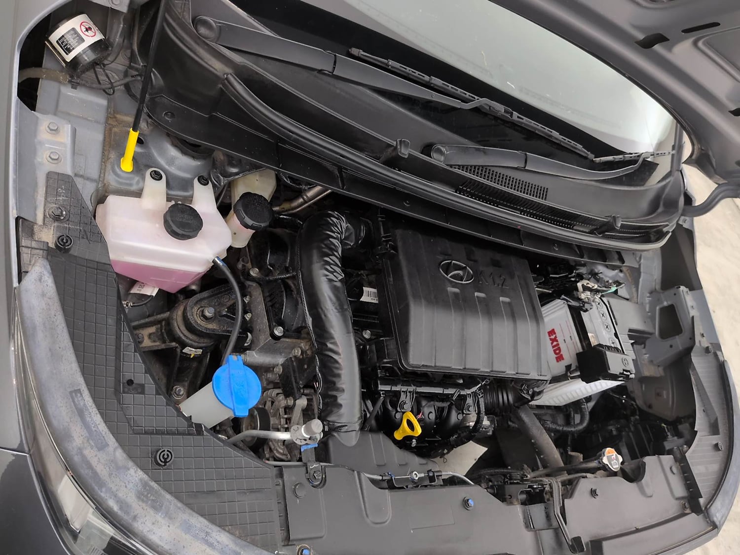 Used 2025 Hyundai Exter S 1.2 MT Petrol Manual engine ENGINE RIGHT SIDE VIEW