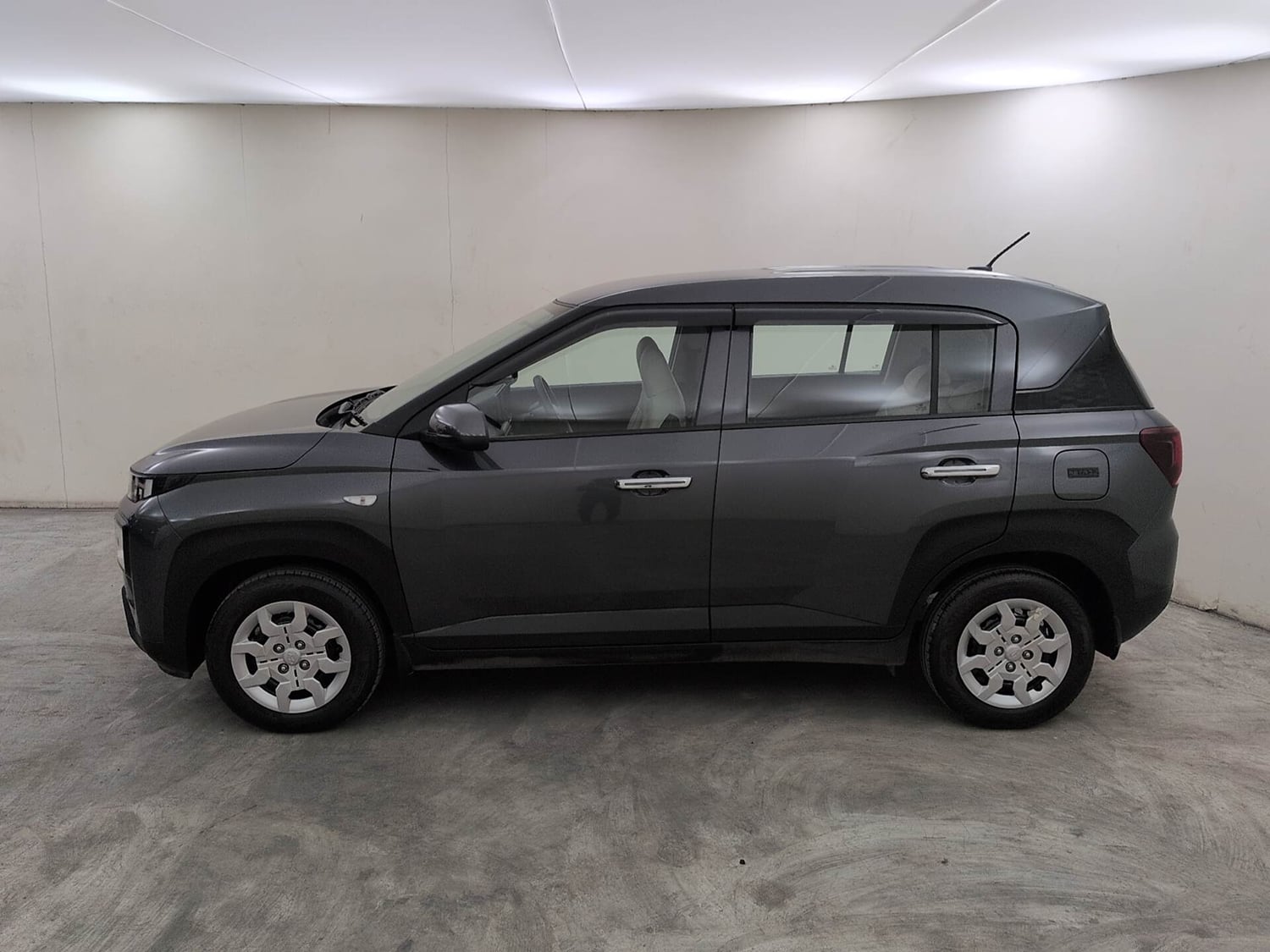 Used 2025 Hyundai Exter S 1.2 MT Petrol Manual exterior LEFT SIDE VIEW