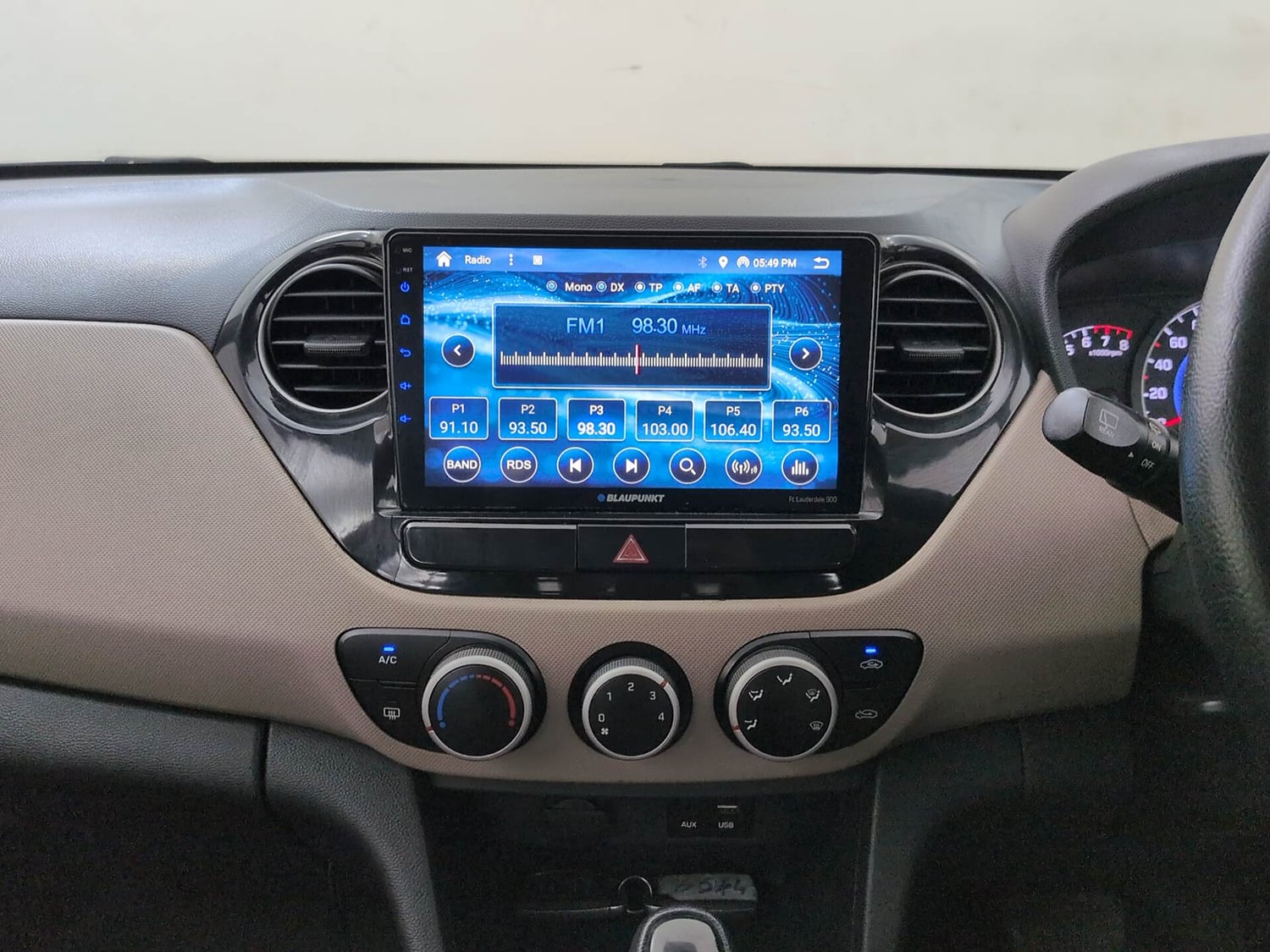 Used 2016 Hyundai Grand i10 Asta AT 1.2 Kappa VTVT (O) Petrol Automatic interior MUSIC SYSTEM & AC CONTROL VIEW