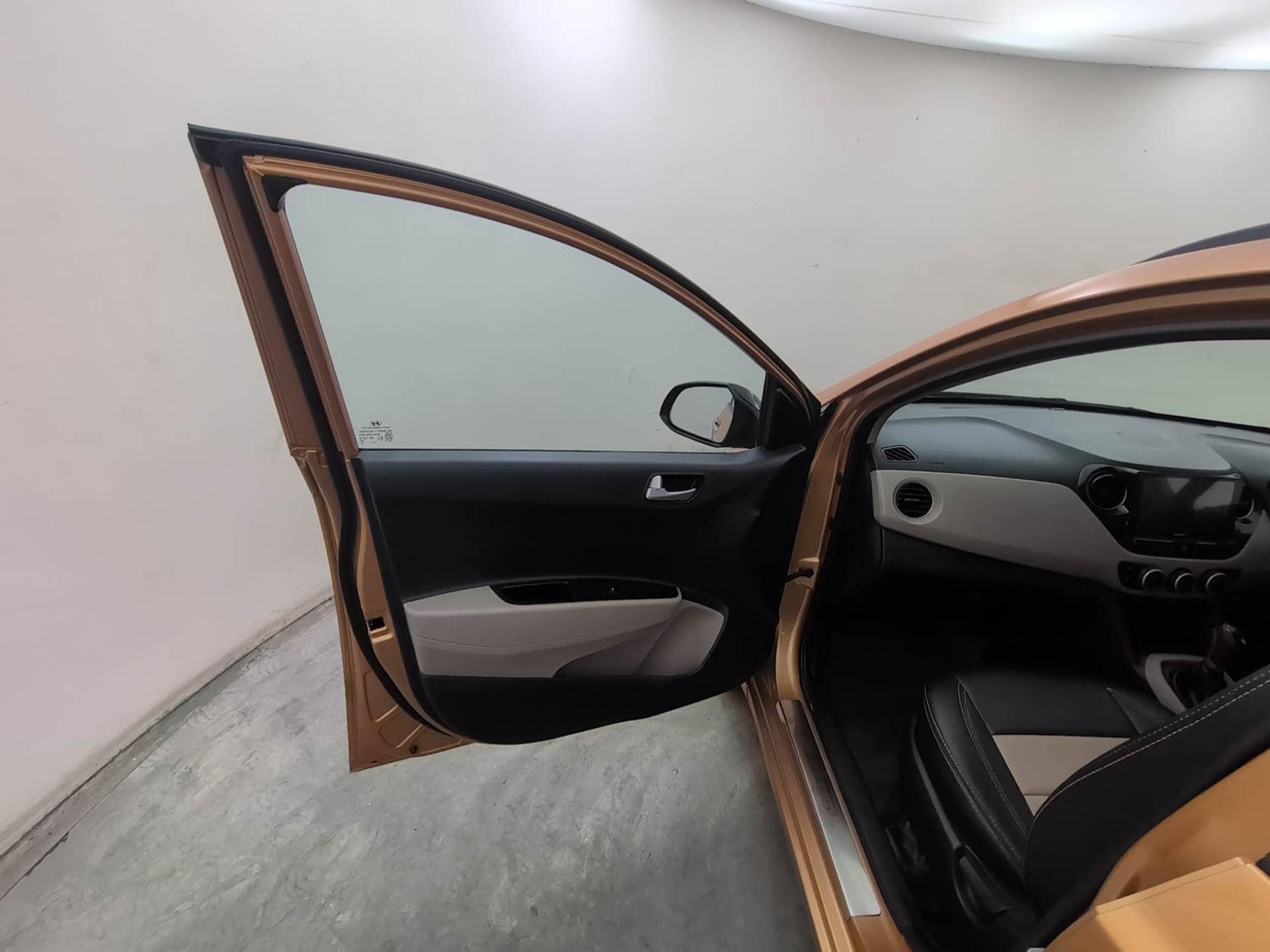 Used 2016 Hyundai Grand i10 Asta AT 1.2 Kappa VTVT (O) Petrol Automatic interior LEFT FRONT DOOR OPEN VIEW