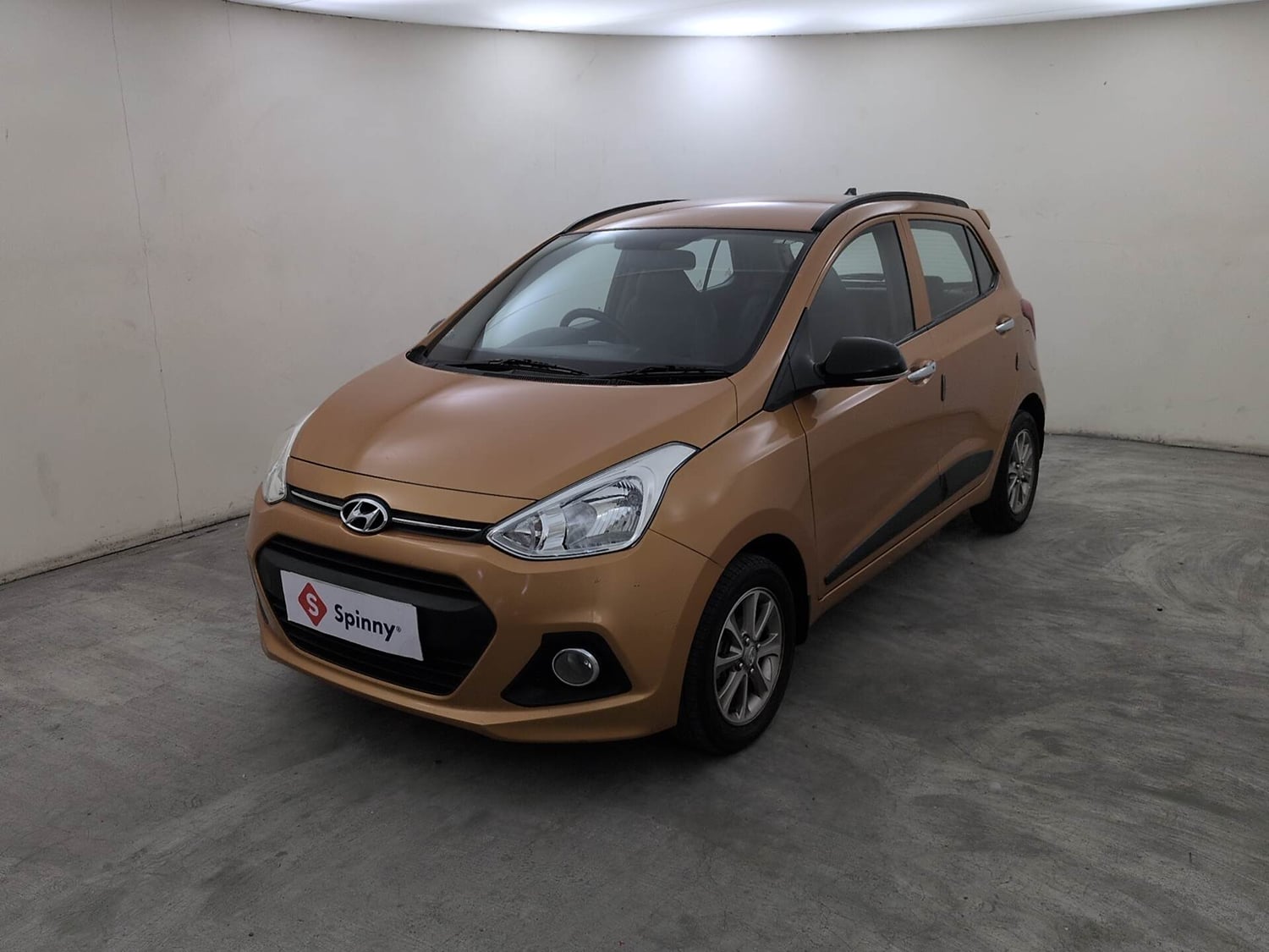 Used 2016 Hyundai Grand i10 Asta AT 1.2 Kappa VTVT (O) Petrol Automatic exterior LEFT FRONT CORNER VIEW