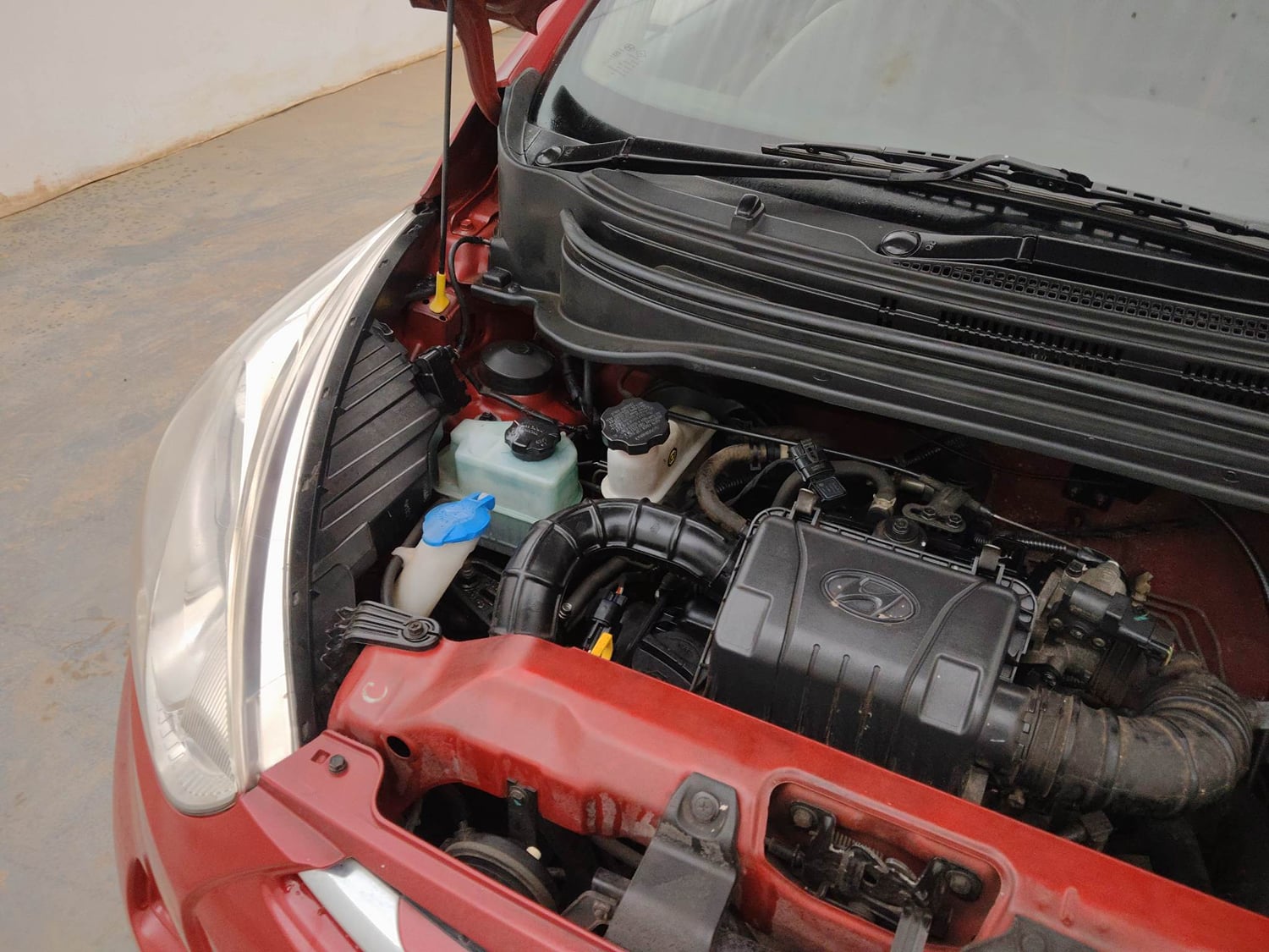Used 2015 Hyundai Eon Magna Petrol Manual engine ENGINE RIGHT SIDE VIEW
